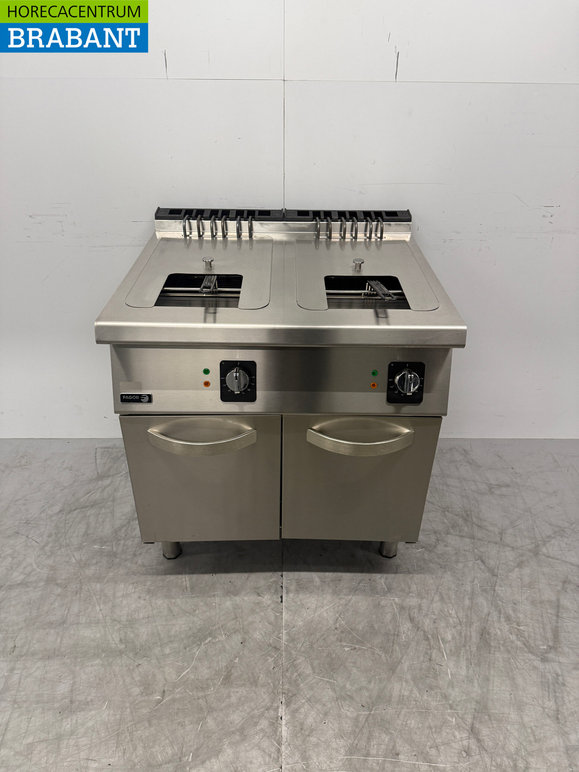 Friteuse double Fagor en acier inoxydable 2 x 15 litres 2 x 400V Horeca