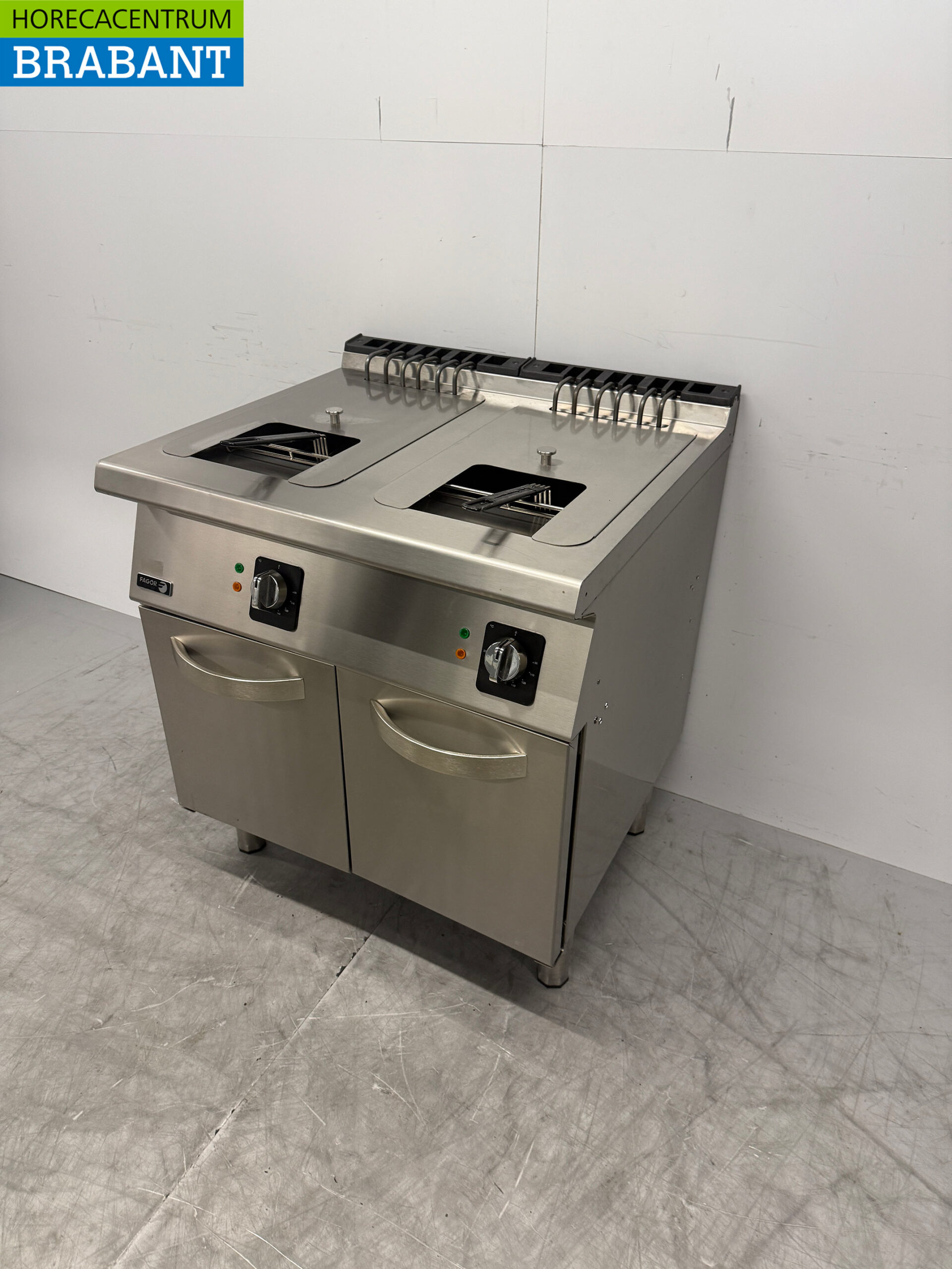 Friteuse double Fagor en acier inoxydable 2 x 15 litres 2 x 400V Horeca – Image 2