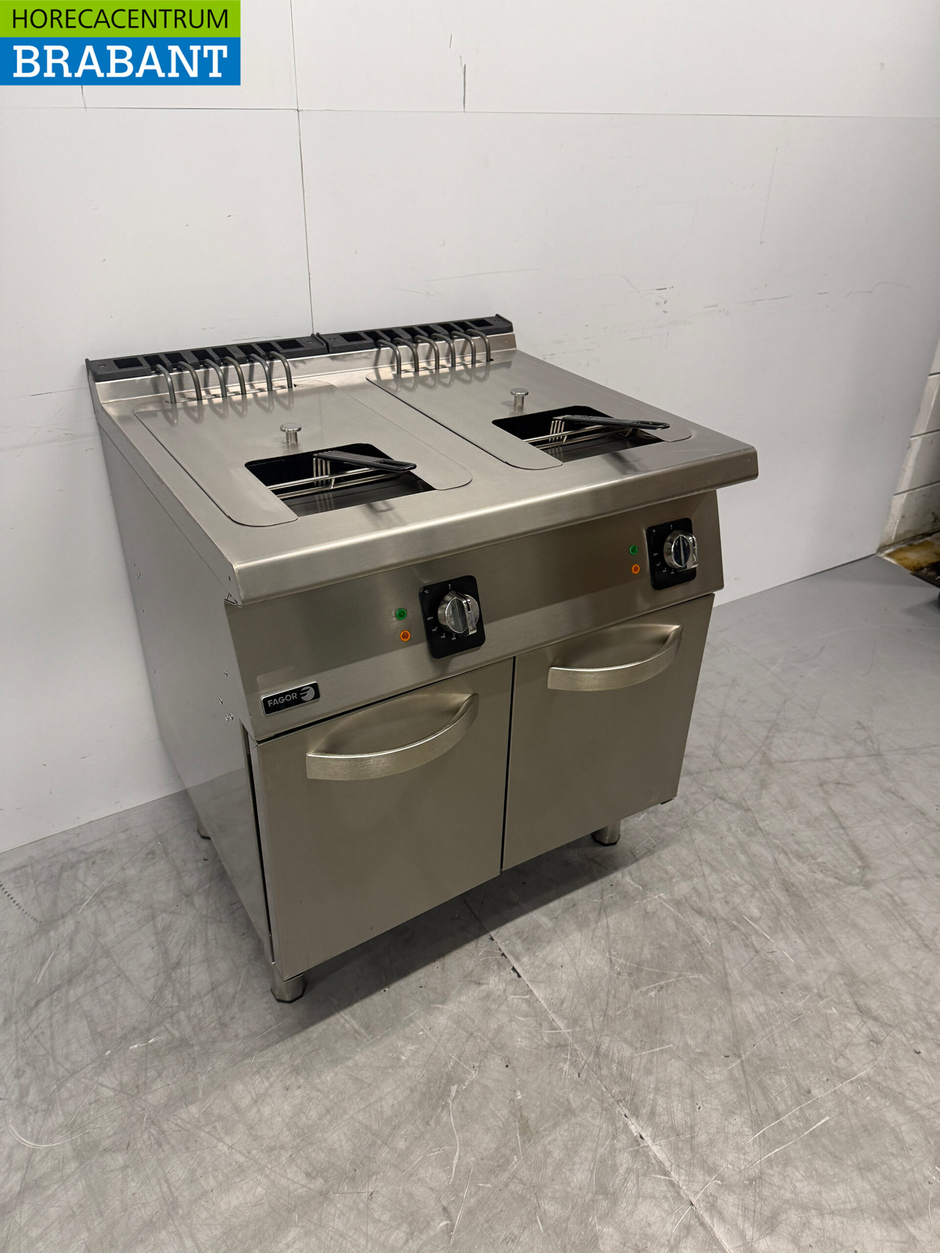 Friteuse double Fagor en acier inoxydable 2 x 15 litres 2 x 400V Horeca – Image 3