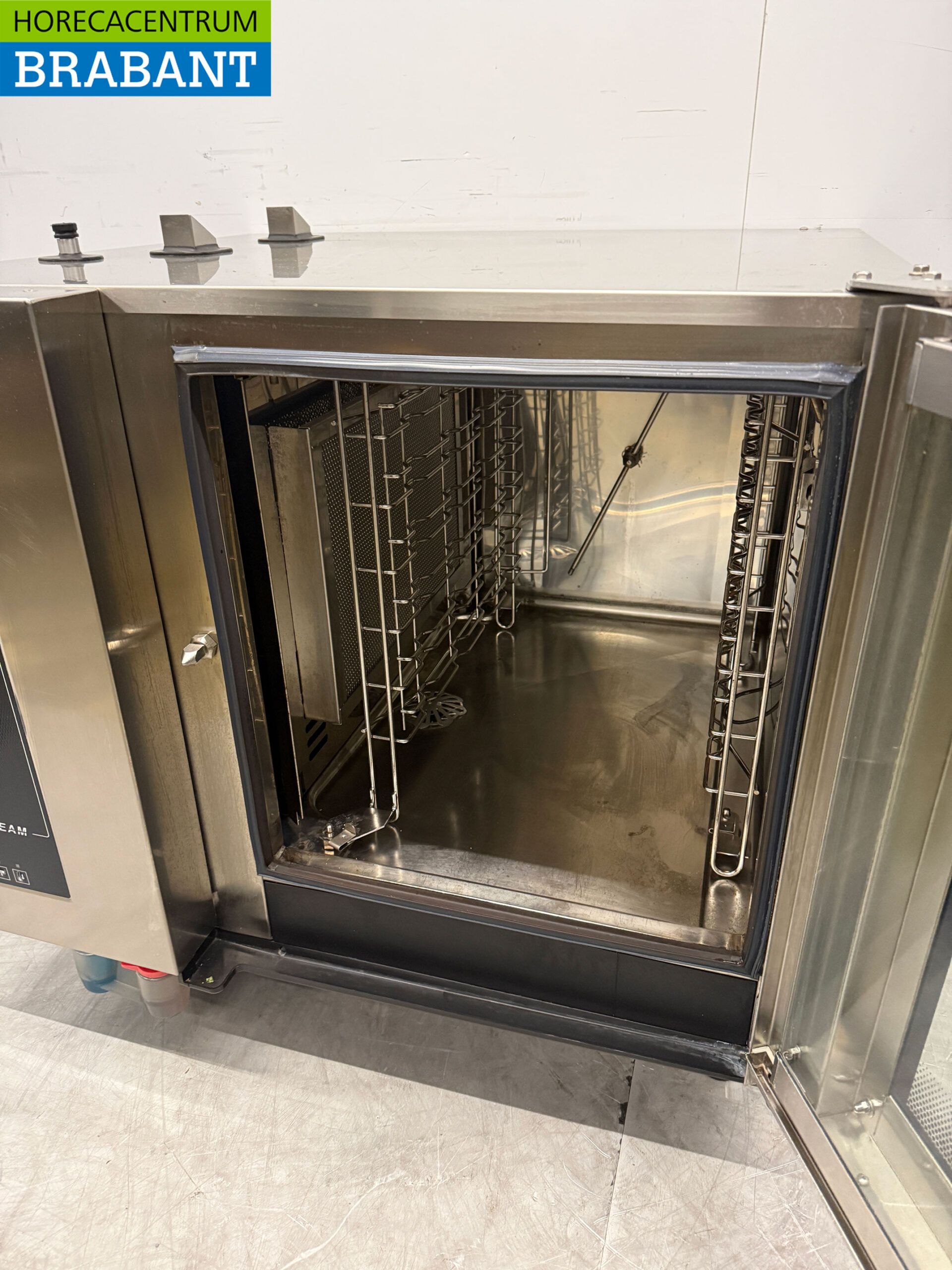 Four à vapeur Zanussi Combisteamer en acier inoxydable avec injection d'humidité 6 x 1/1 gastronorm 400V Restauration – Image 4