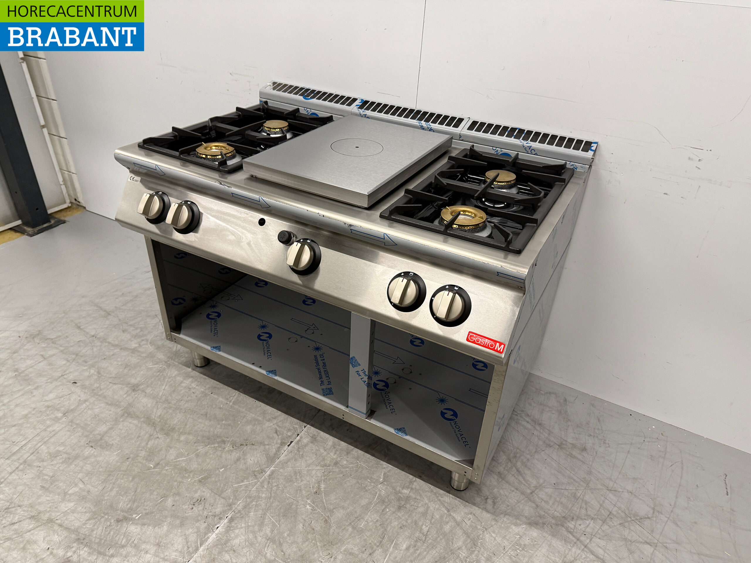 Plaque de cuisson Gastro-M en acier inoxydable à 4 feux avec passage de cuisson 120 cm GAS Horeca – Image 2