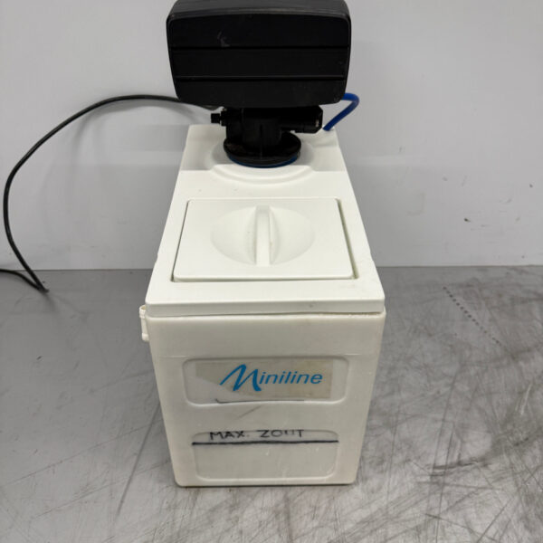 Lubron Miniline Adoucisseur d'eau automatique 160 litres par heure 230V Horeca