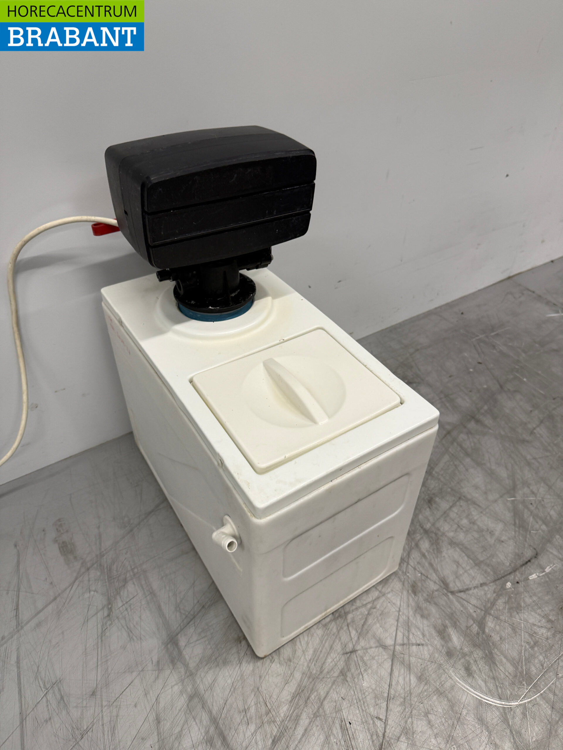 Lubron Miniline Adoucisseur d'eau automatique 160 litres par heure 230V Horeca – Image 3