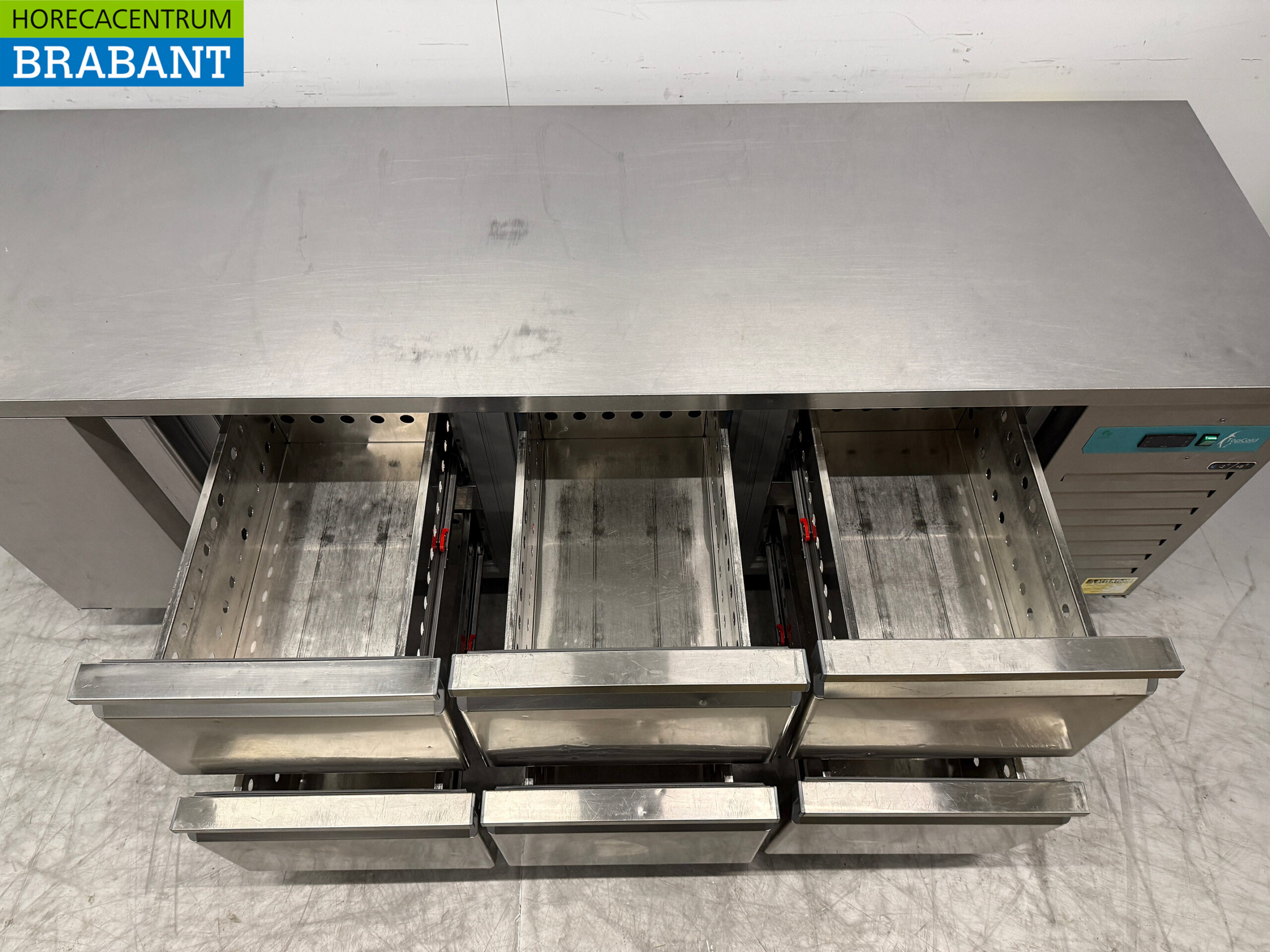 Établi réfrigéré Topcold en acier inoxydable 1 porte et 6 tiroirs 224,5 cm Horeca – Image 5