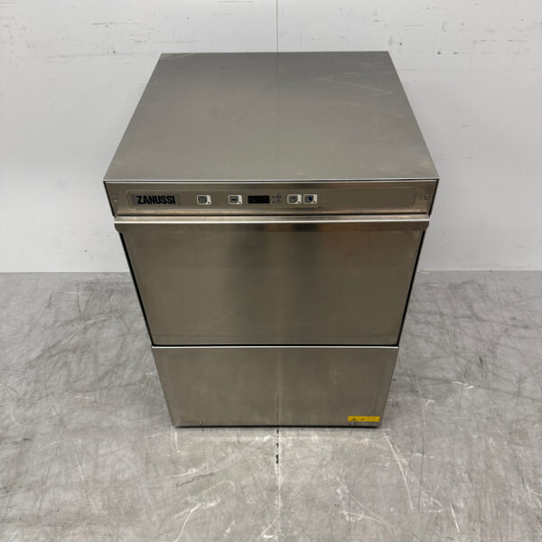 Lave-vaisselle Zanussi NUC3 en acier inoxydable 230V Restauration