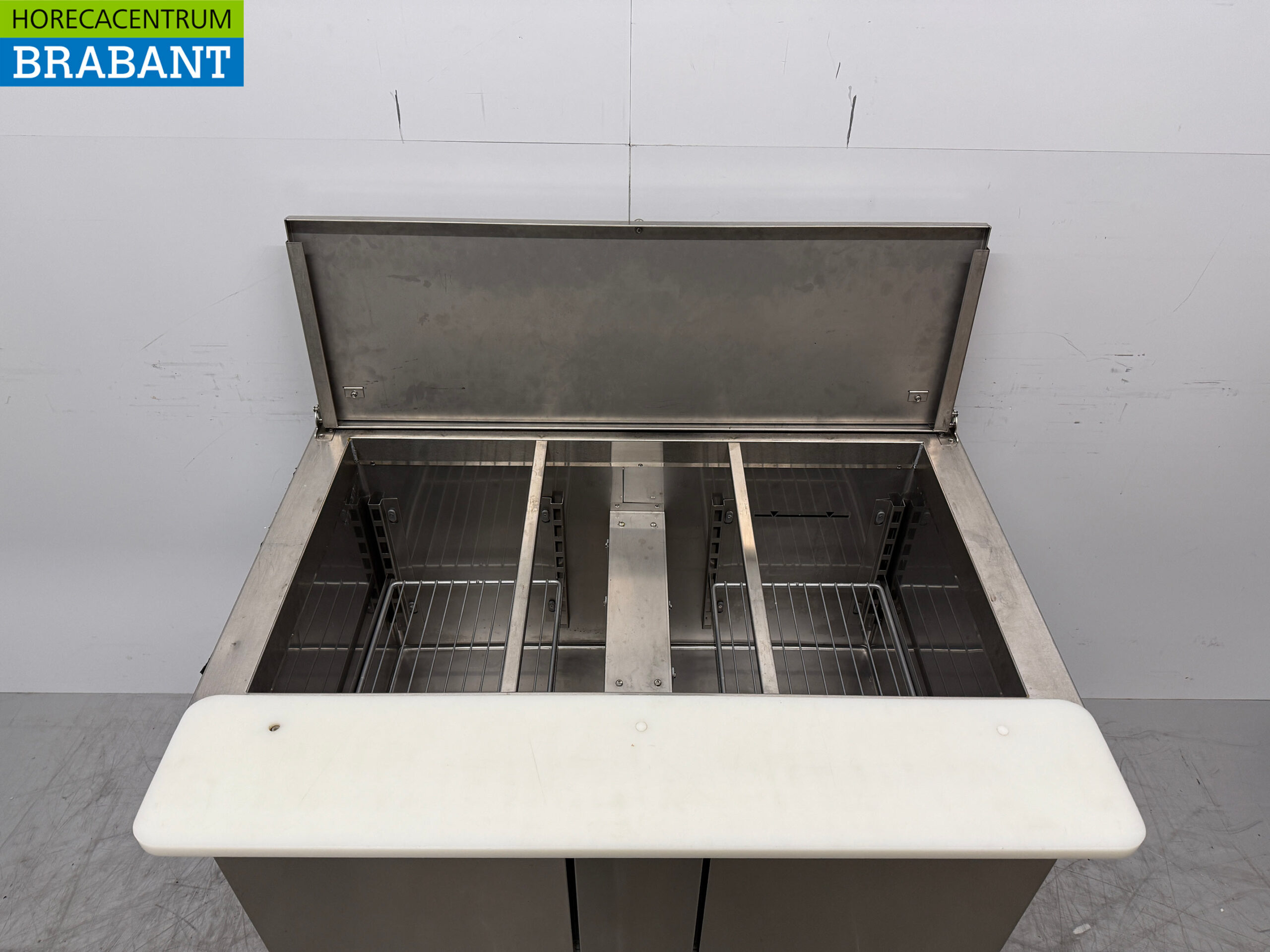 Saladette Inomak en acier inoxydable 2 portes 108 cm 230V Horeca – Image 4