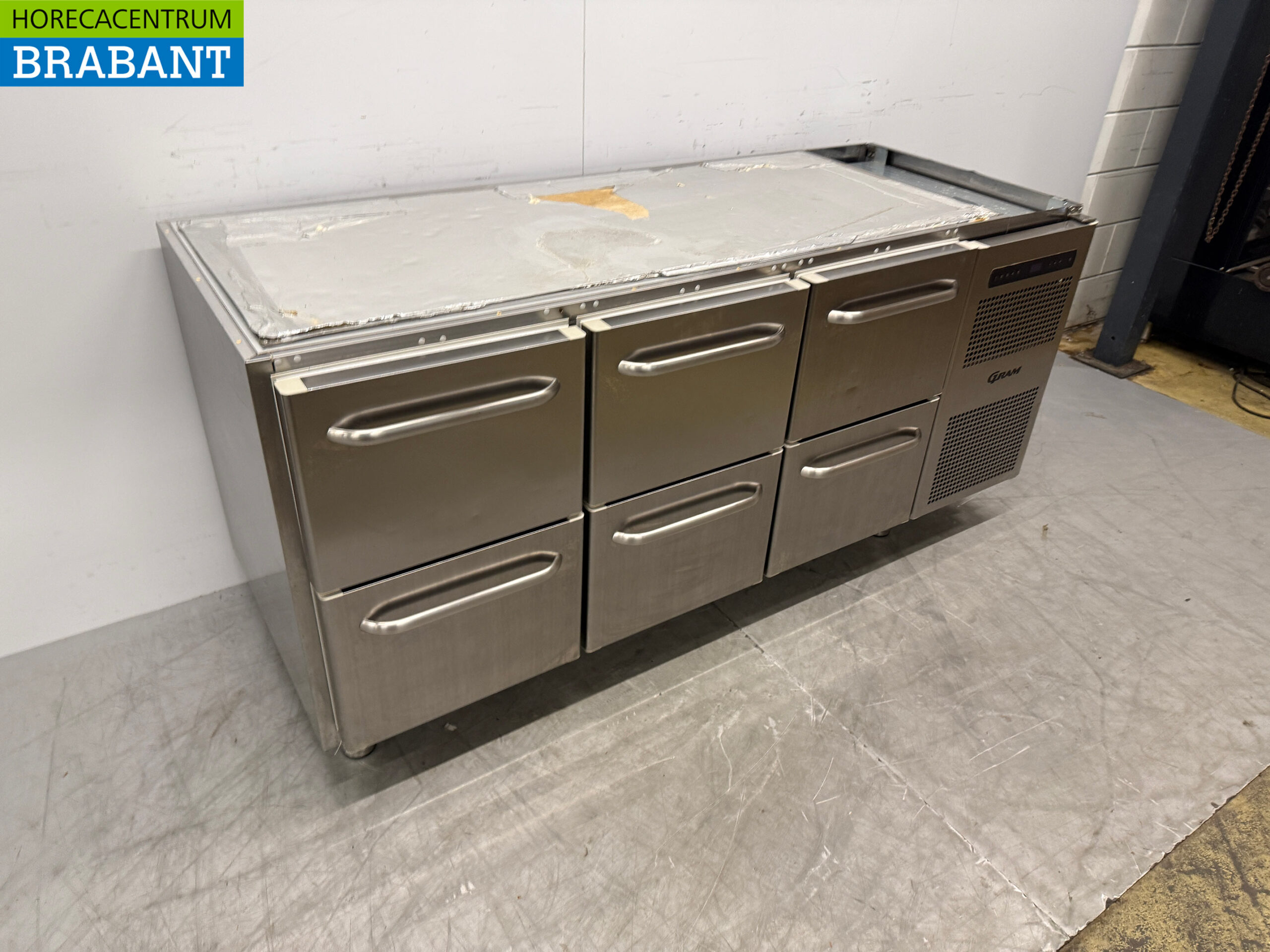 Établi réfrigéré Gram en acier inoxydable 6 tiroirs 173 cm 230V Horeca – Image 3