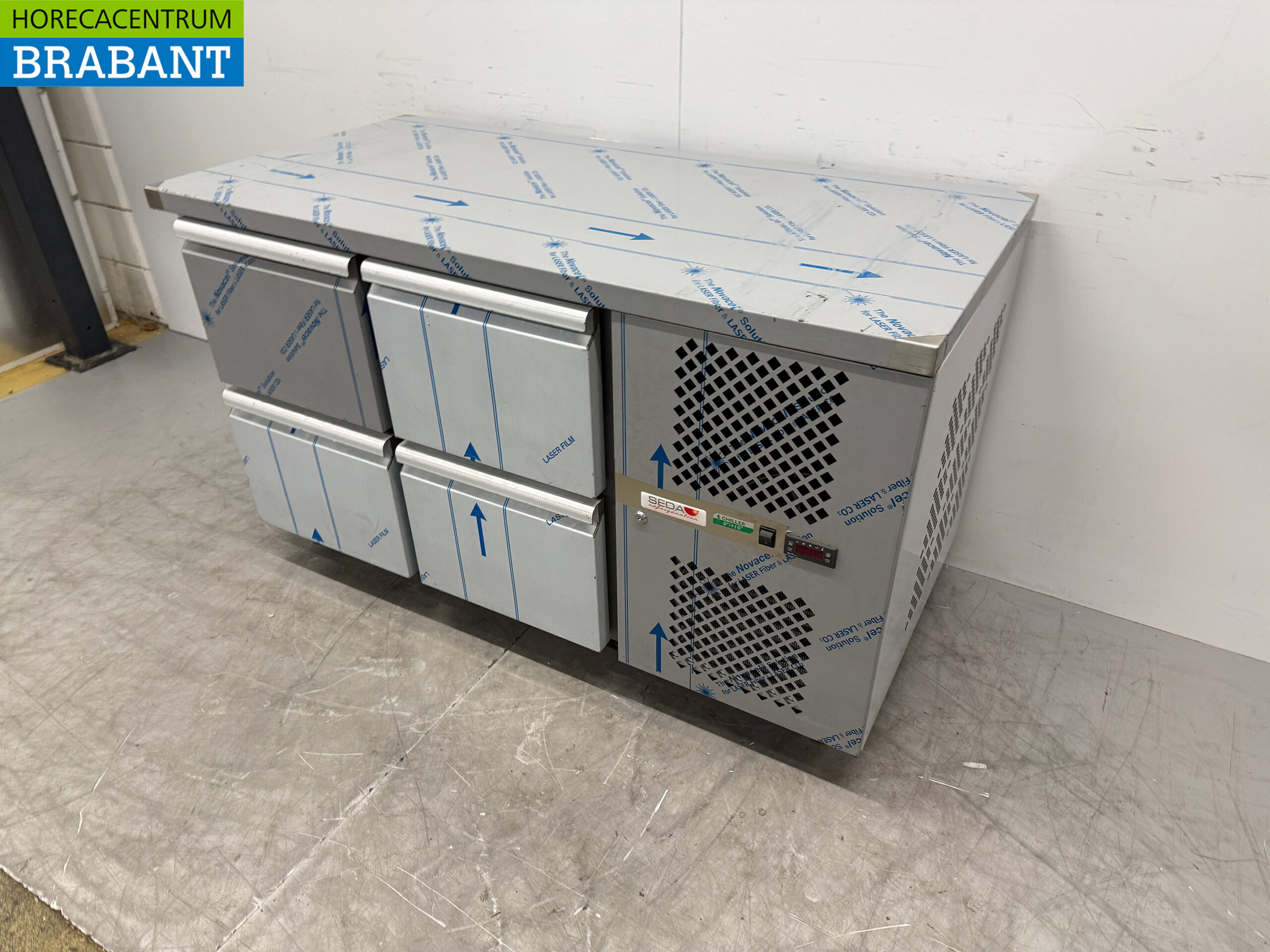 Etabli réfrigéré Tecnodom en acier inoxydable 4 tiroirs 142,5 cm 230V Horeca – Image 2