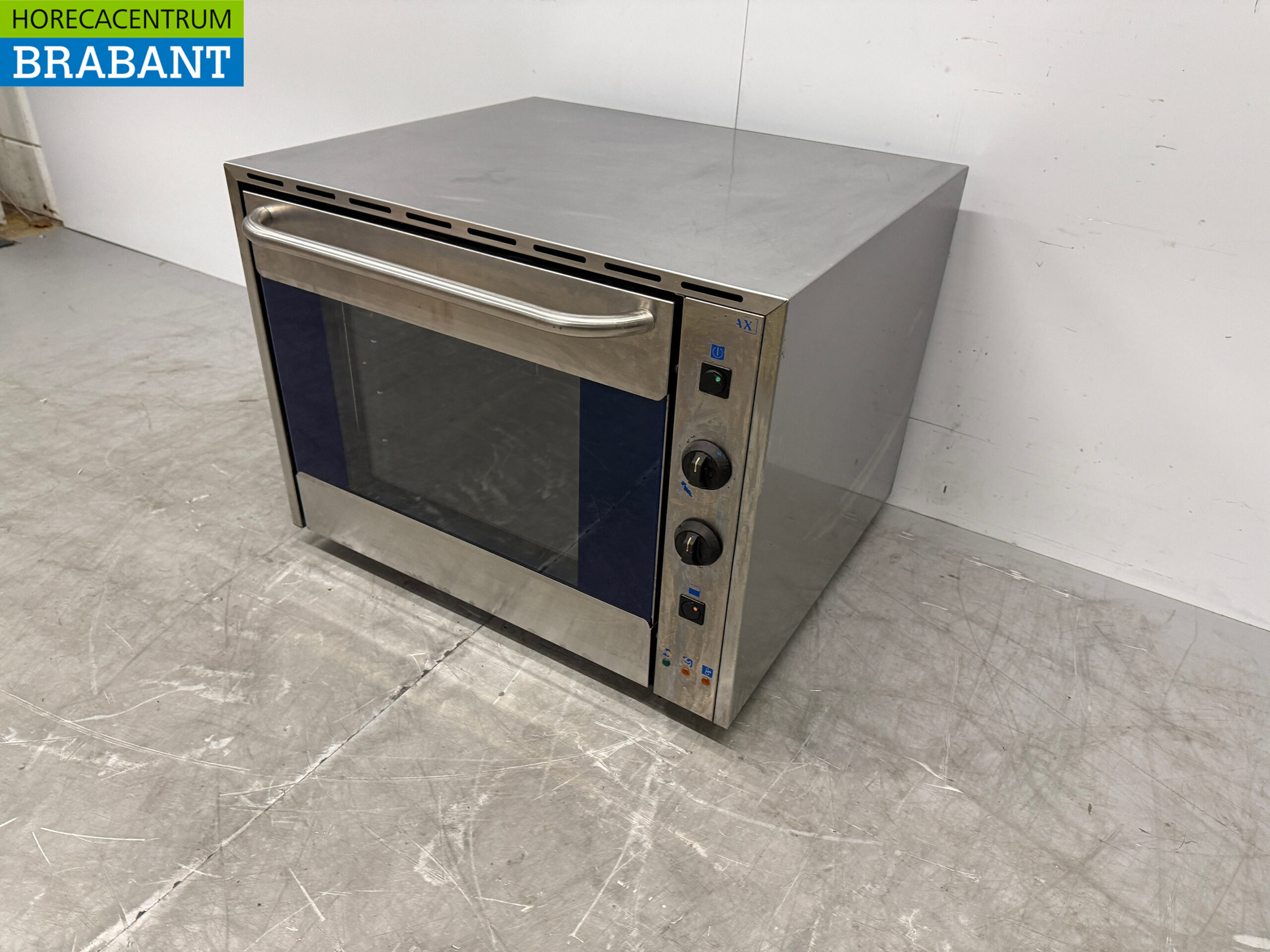 Four à air chaud Euromax en acier inoxydable avec fonction grill 4 x 43/34 cm 230V Horeca – Image 2