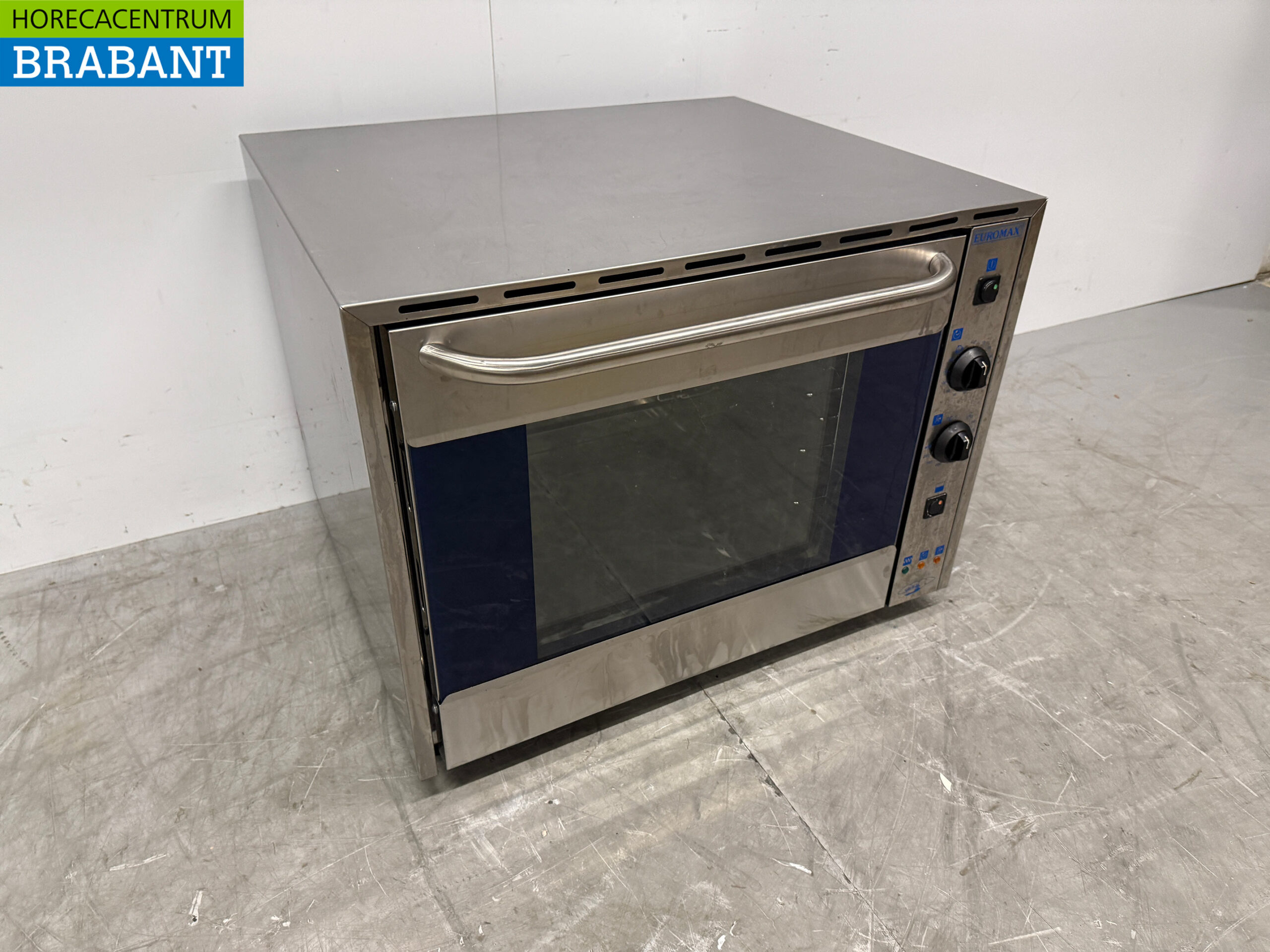 Four à air chaud Euromax en acier inoxydable avec fonction grill 4 x 44/34 cm 230V Horeca – Image 2