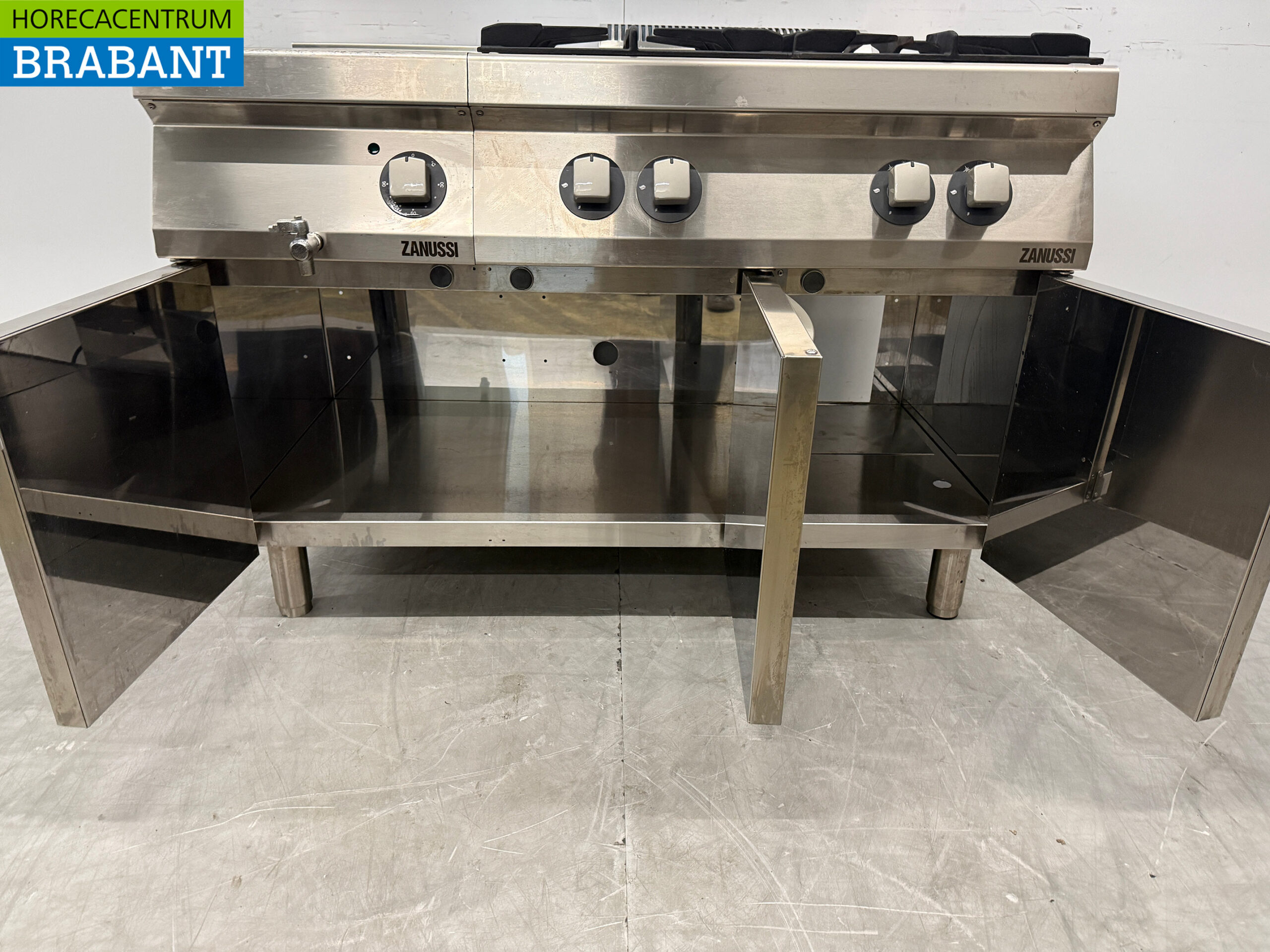 Réchaud Zanussi en acier inoxydable à 4 feux avec Bain Marie 1 x 1/1 GN GAZ + 230V Horeca – Image 5