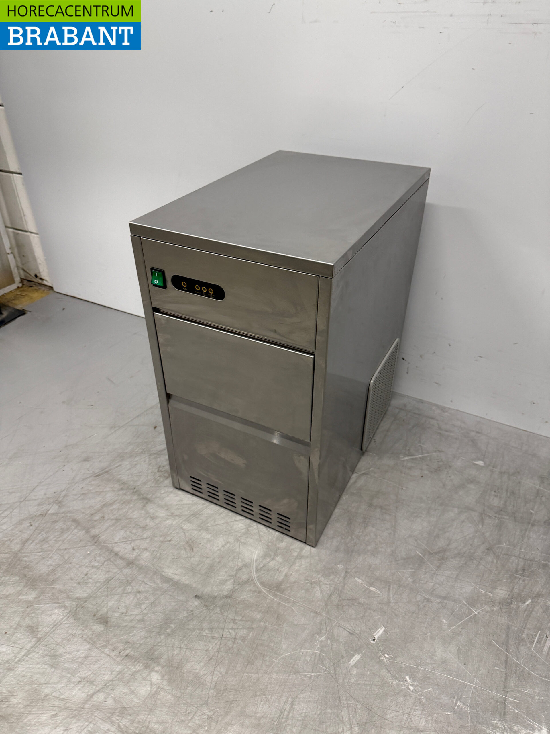 Machine à glaçons en acier inoxydable 20 kg p/d Capacité de la soute 5 kg 230V Horeca – Image 3