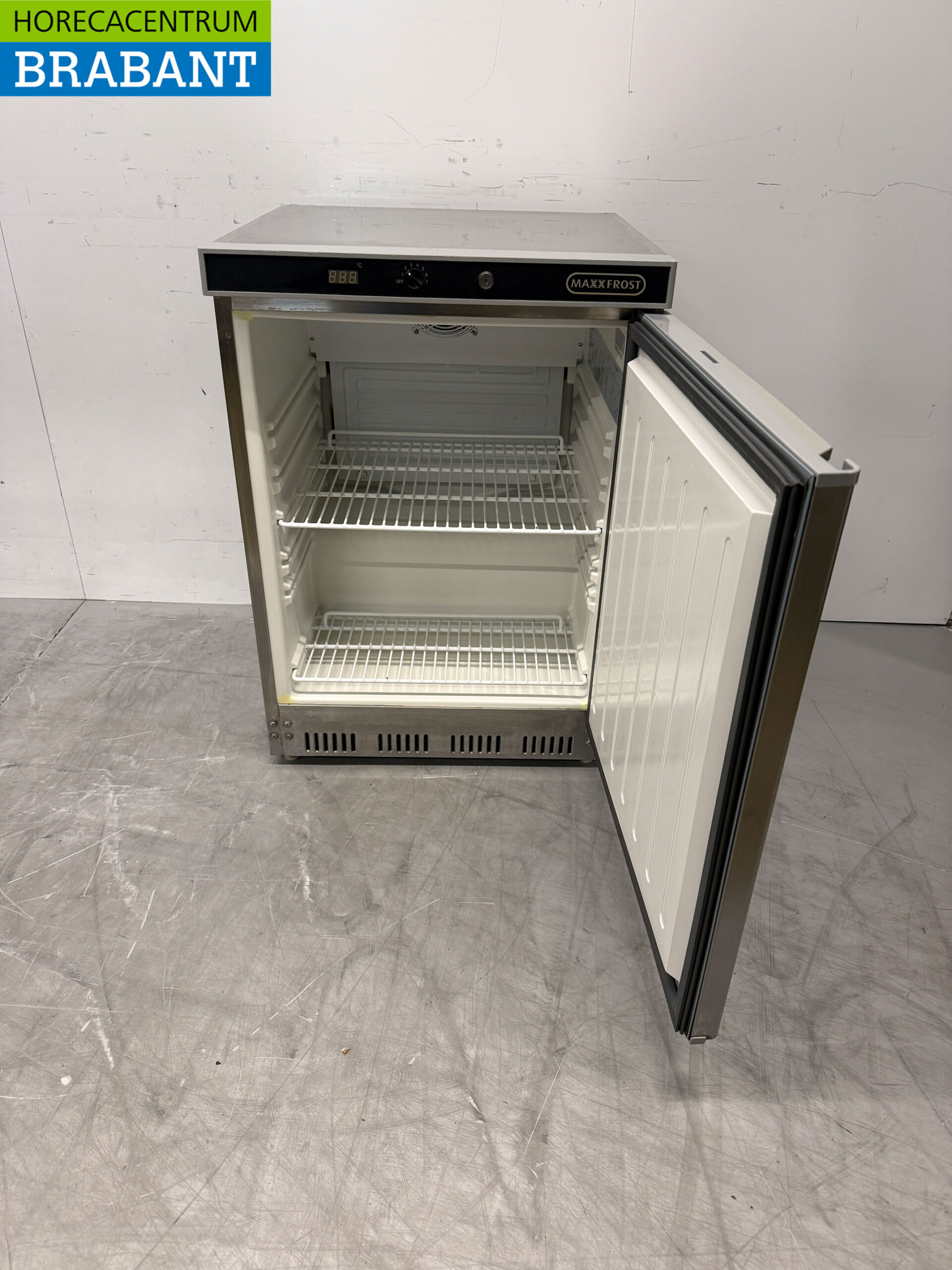 Maxxfrost en acier inoxydable Réfrigérateur 200 litres 230V Horeca – Image 4