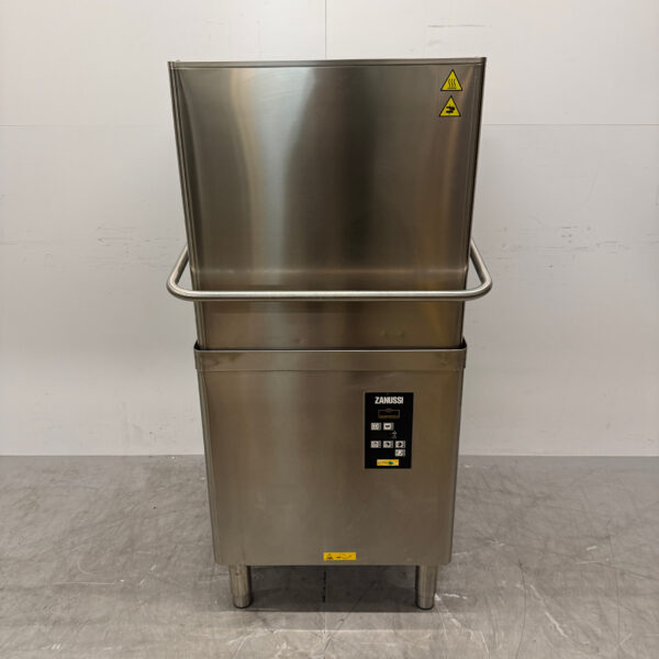 Lave-vaisselle coulissant Zanussi ZHTAI en acier inoxydable 400V Restauration