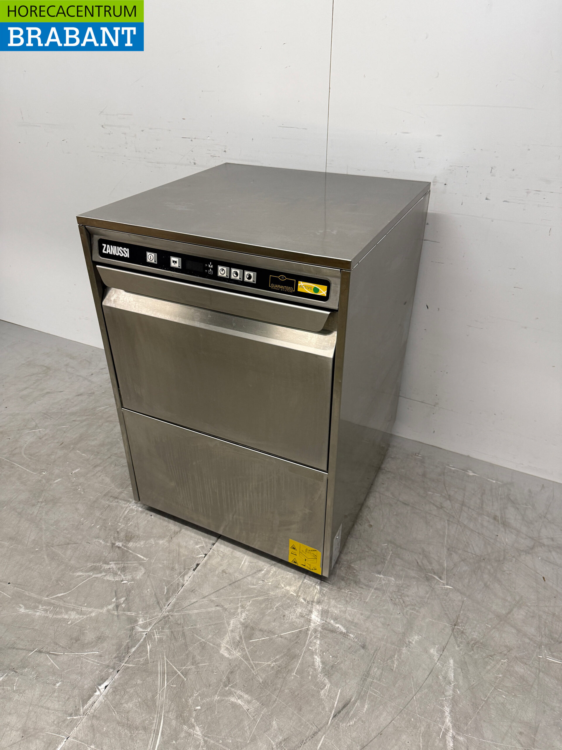 Lave-vaisselle Zanussi ZUCAI en acier inoxydable 400V Restauration – Image 2