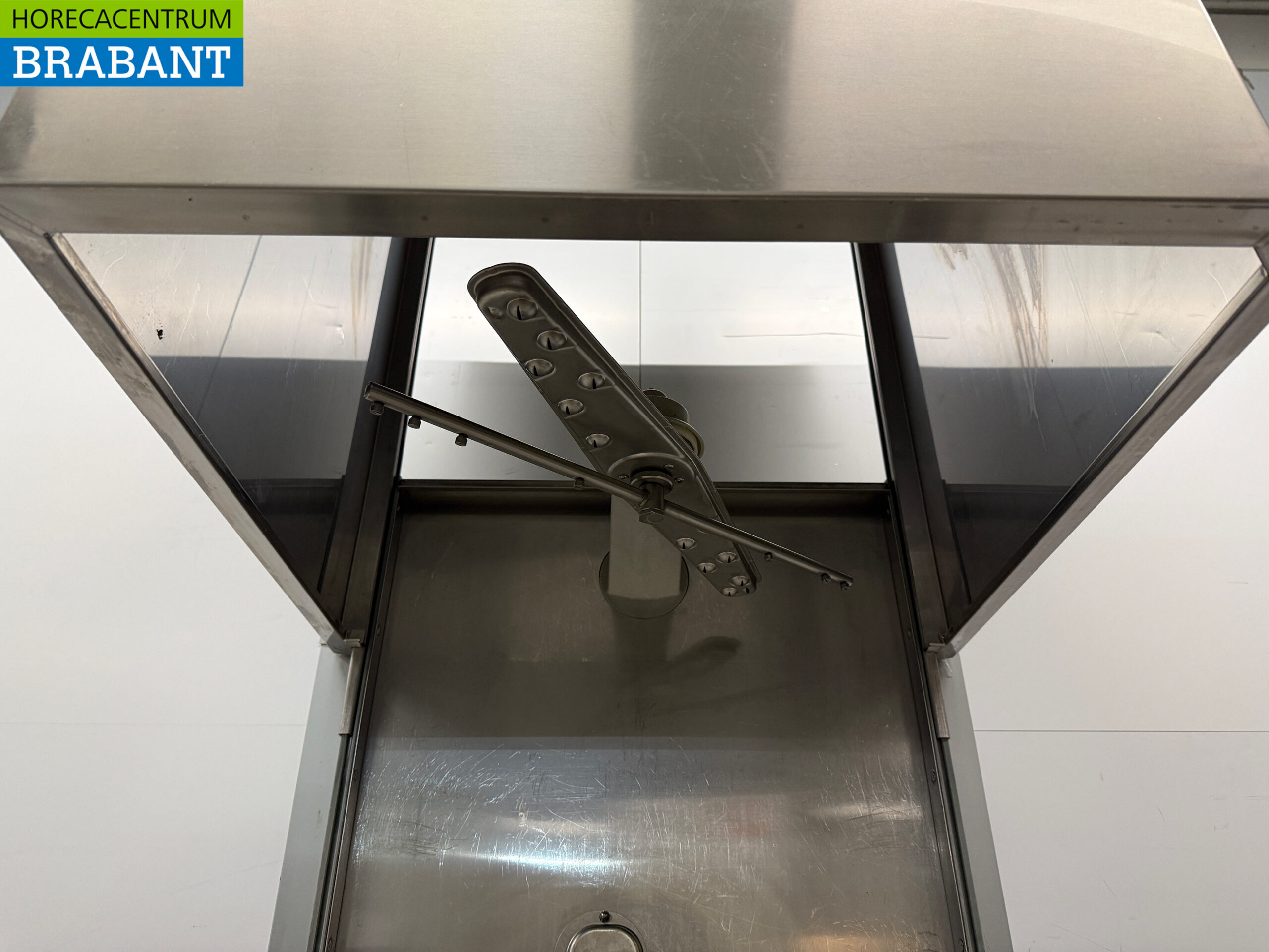 Lave-vaisselle à passage Zanussi HHT8I en acier inoxydable avec pompe de vidange 400V Horeca – Image 5