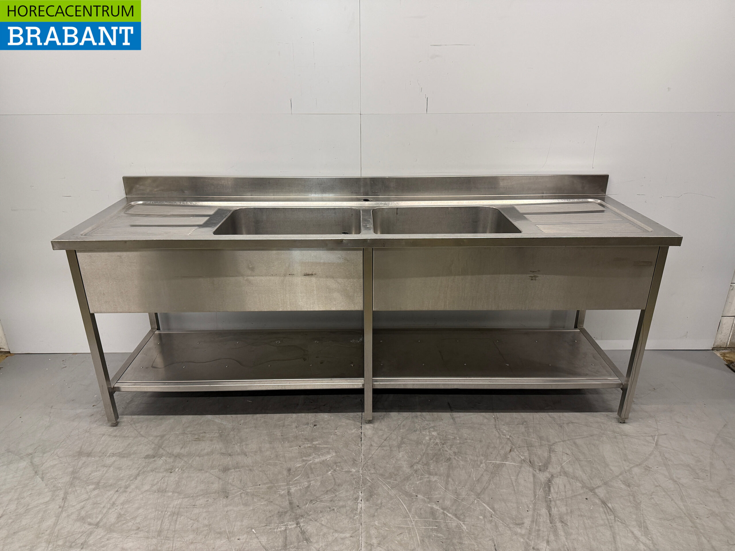 Table de rinçage en acier inoxydable Double évier avec étagère 240 x 70 x 91 cm Restauration