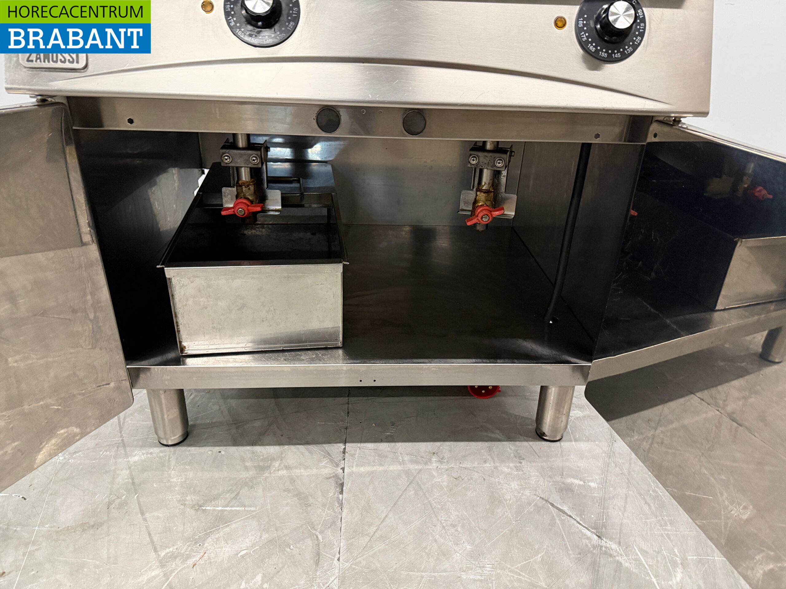 Friteuse double Zanussi en acier inoxydable 2 x 14 litres 400V Horeca – Image 5