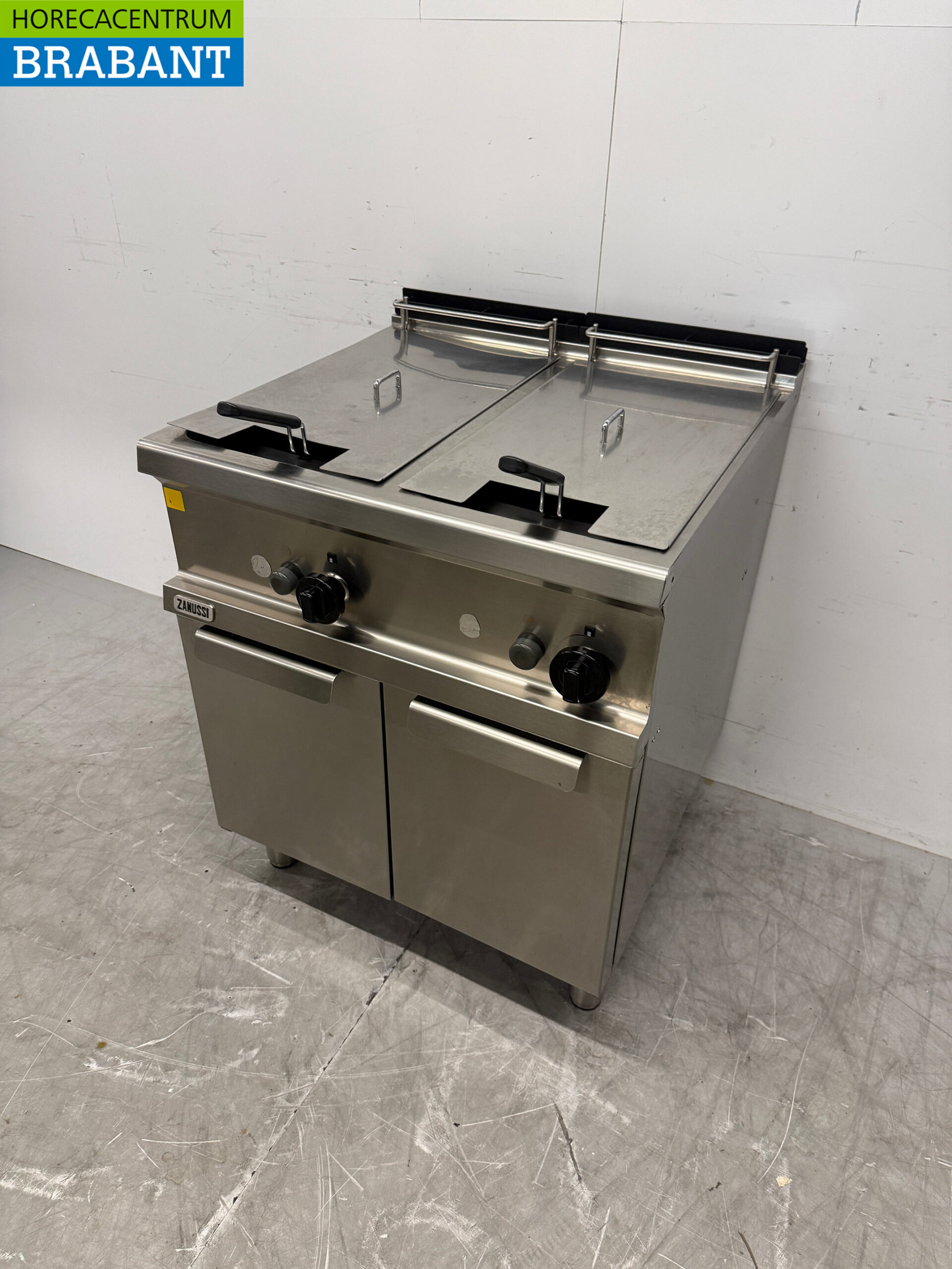 Friteuse double Zanussi en acier inoxydable 2 x 14 litres GAS Restauration – Image 2