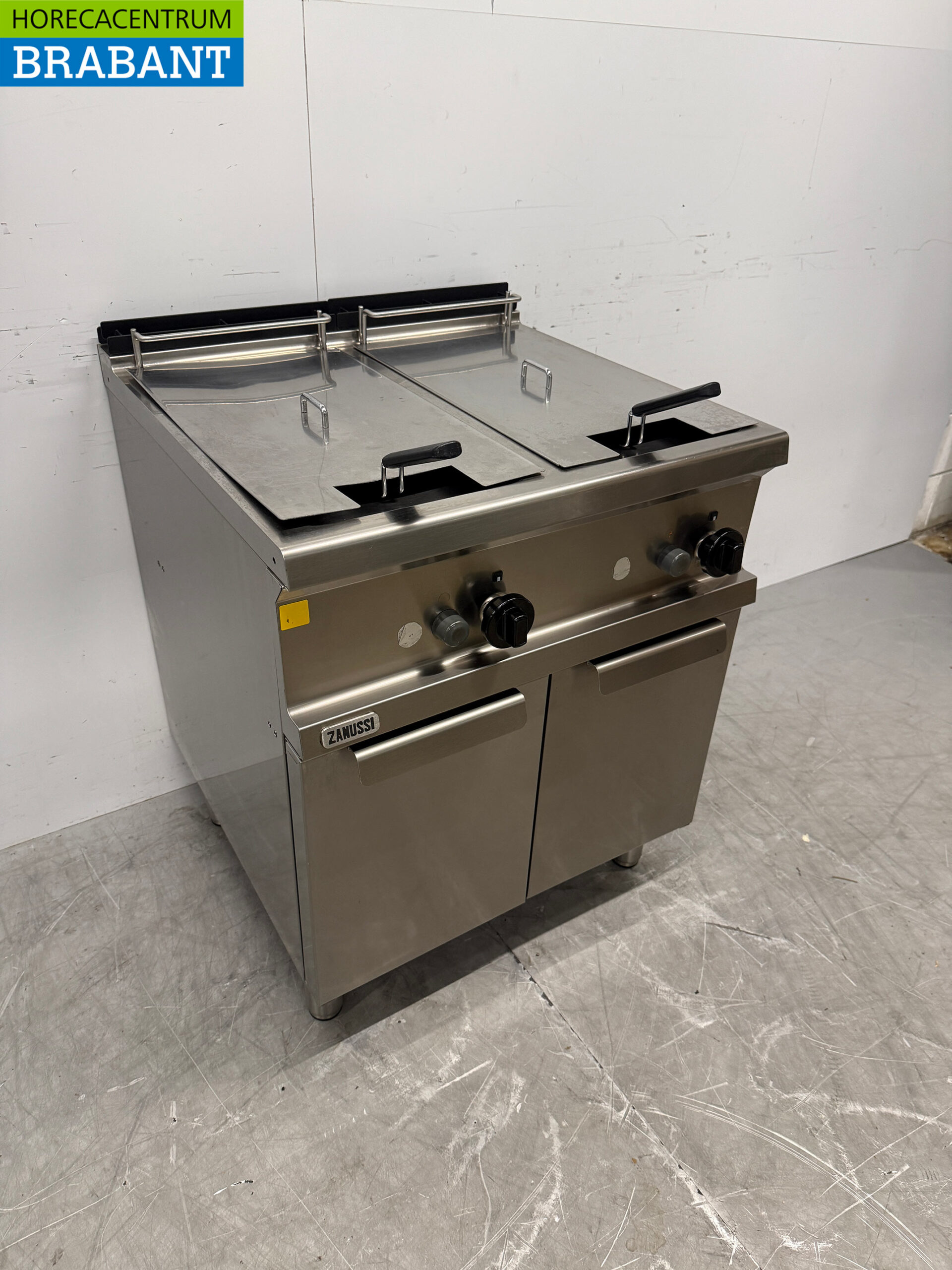 Friteuse double Zanussi en acier inoxydable 2 x 14 litres GAS Restauration – Image 3