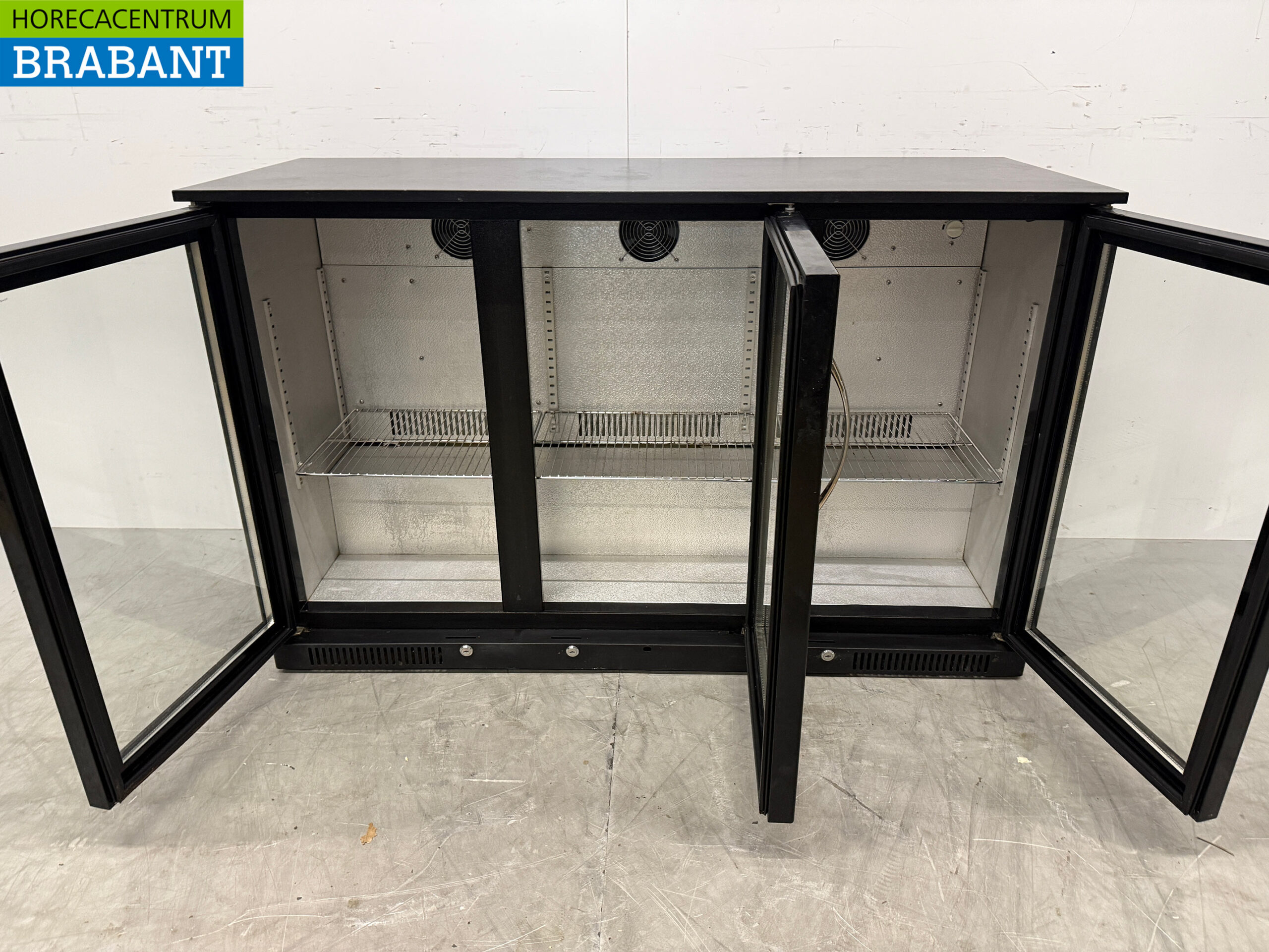 Réfrigérateur bar 3 portes pliantes en verre 133,5 cm 230V Horeca – Image 4