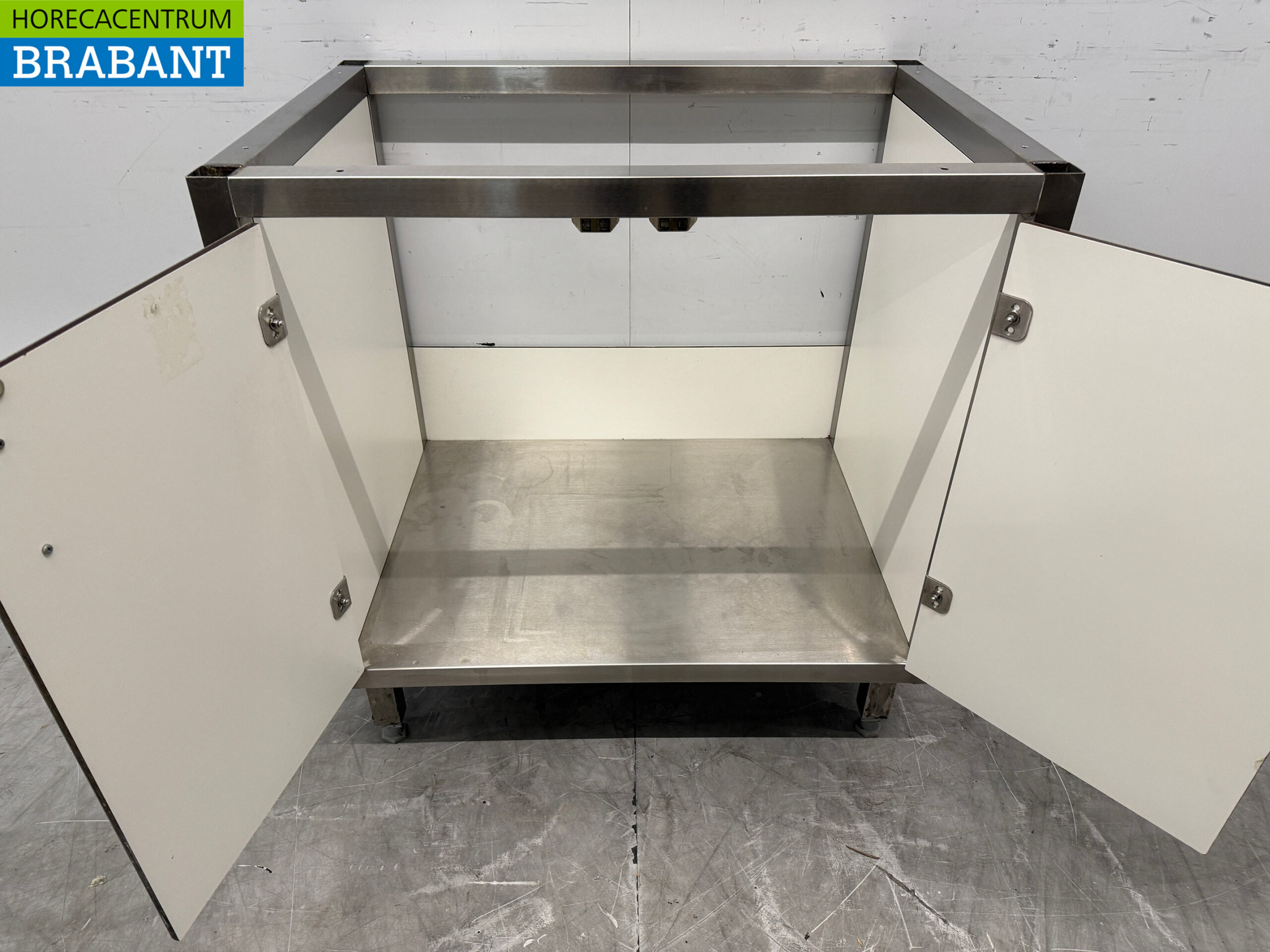 Base en acier inoxydable avec 2 portes à charnières 86,5 x 60 x 87,5 cm Horeca – Image 4