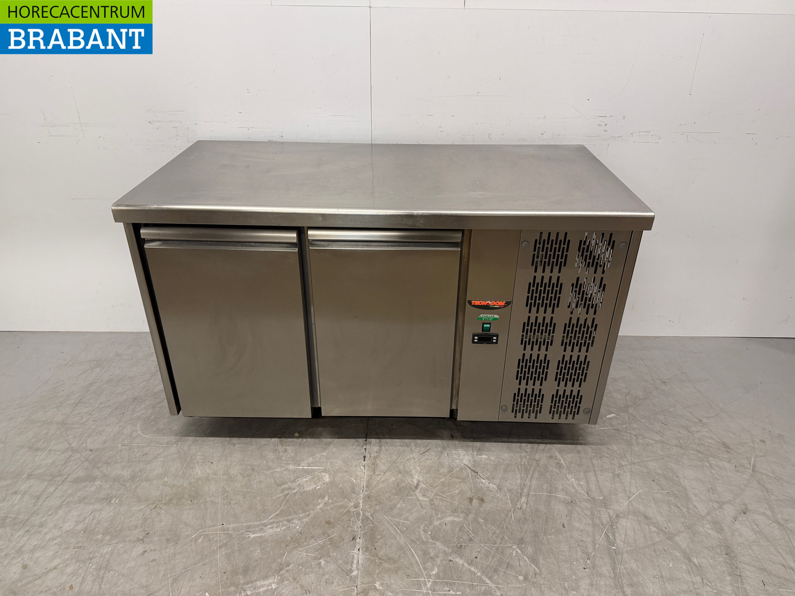 Acier inoxydable Tecnodom Comptoir réfrigéré 2 portes 142 cm 230V Horeca