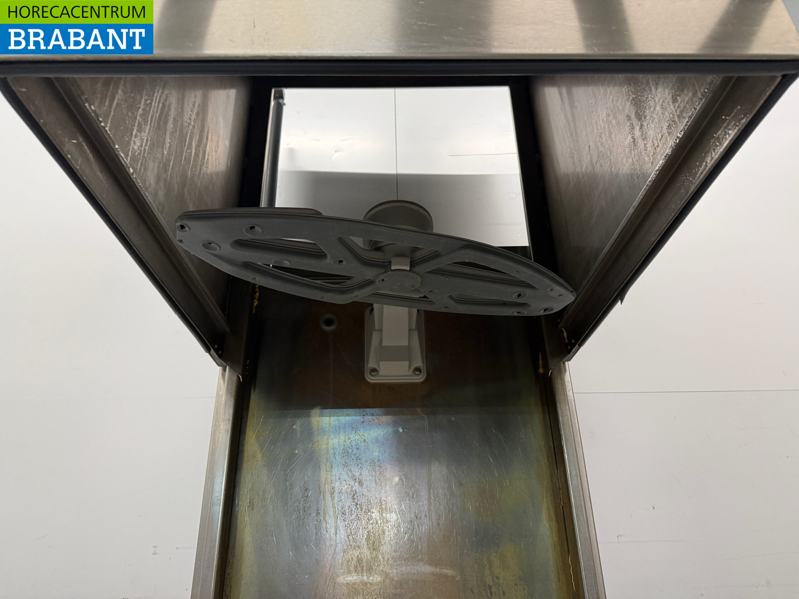 Lave-vaisselle à passage Winterhalter en acier inoxydable avec pompe de vidange 400V Horeca – Image 6