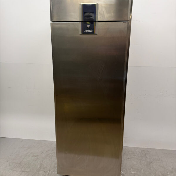Réfrigérateur Zanussi en acier inoxydable 670 litres 230V Horeca