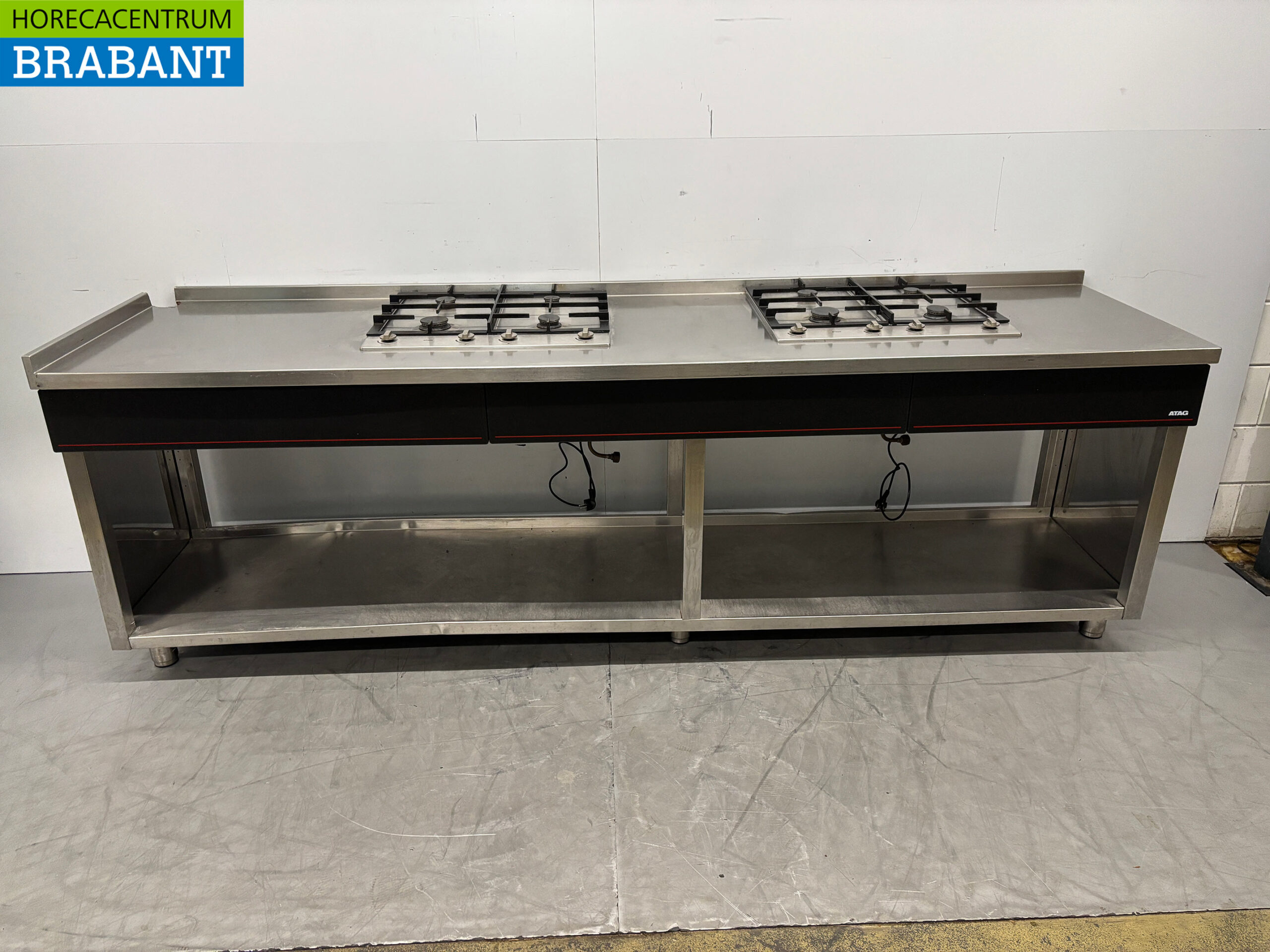 Table de travail Atag en acier inoxydable avec 2 x 4 brûleurs 269 cm GAZ Restauration