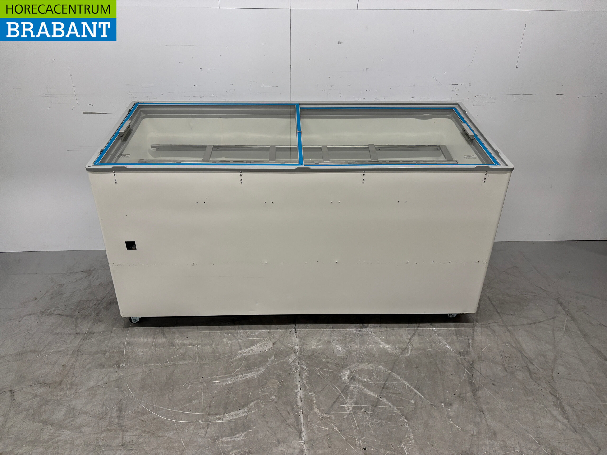 Combisteel mobile Cuba Scoop vitrine à glace 13 bacs 230V Horeca