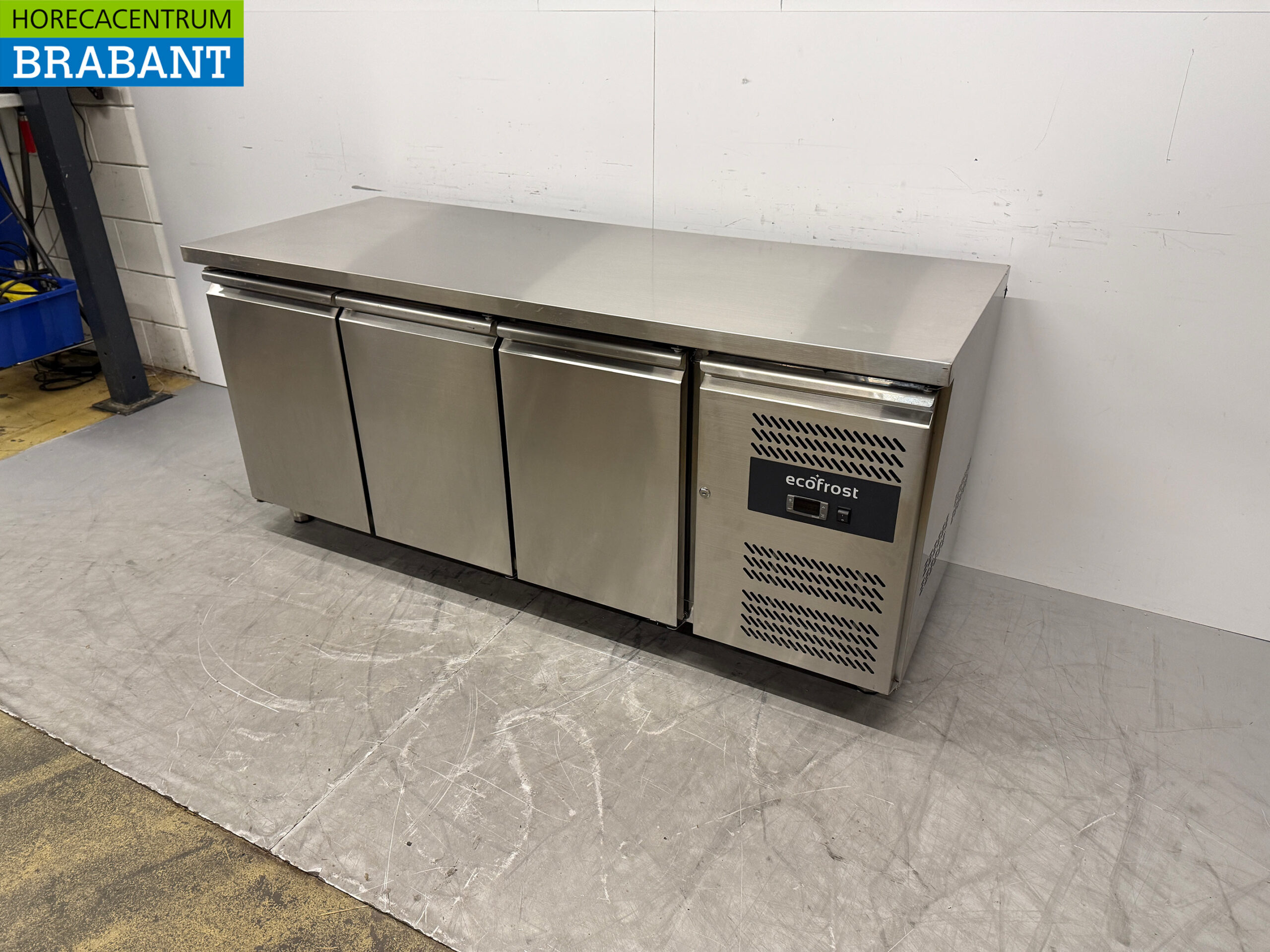 Établi réfrigéré Ecofrost en acier inoxydable 3 portes 179,5 cm 230V Horeca – Image 2
