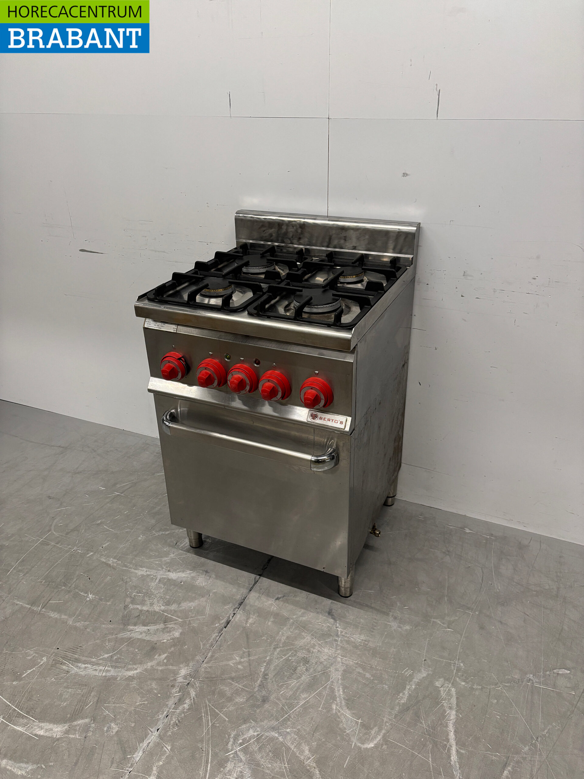 RVS Berto's 4-burner cooker with oven 3 x 1/1 GN GAS + 230V Horeca – Image 2