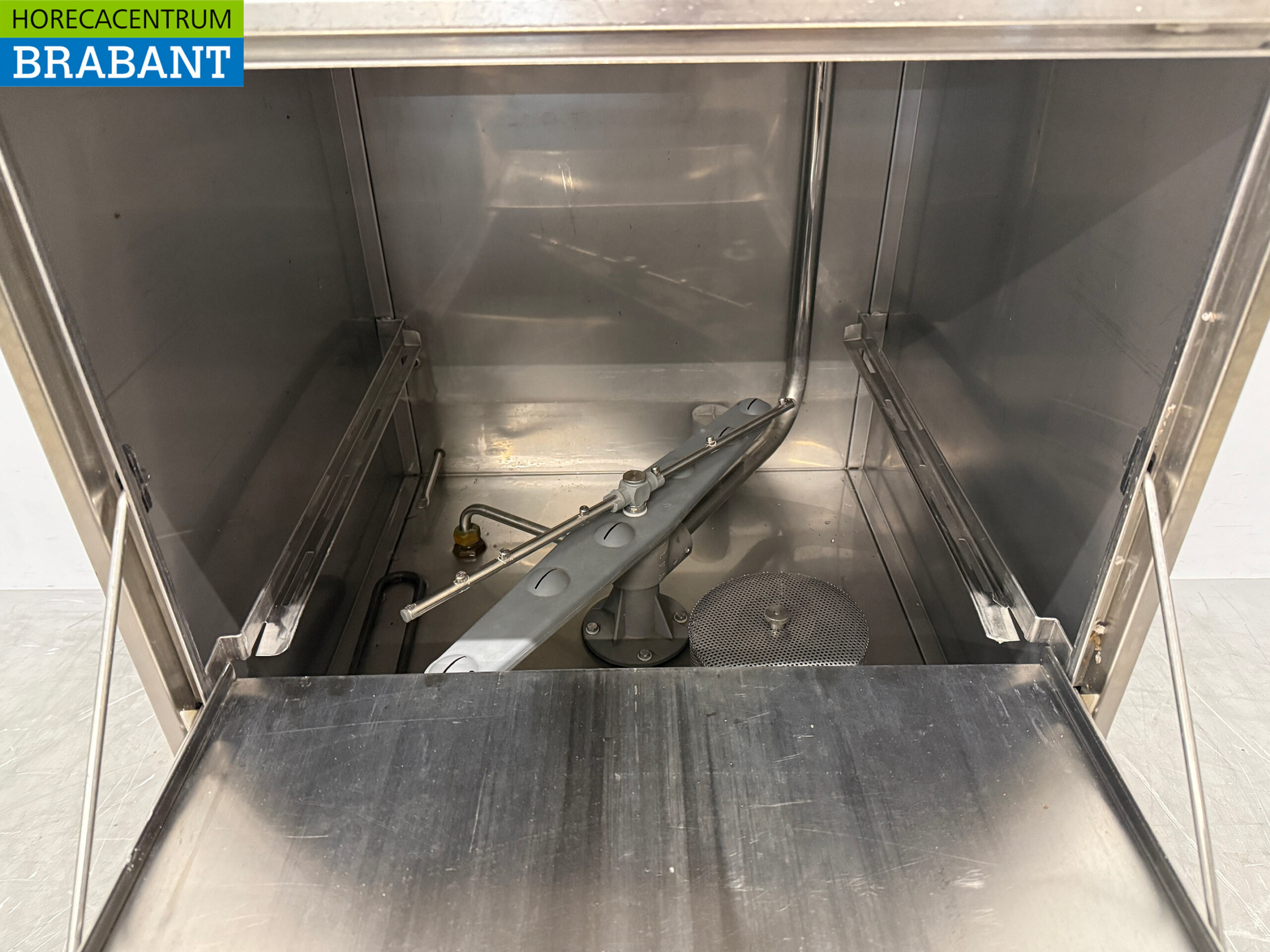 Lave-vaisselle Saro en acier inoxydable 400V Restauration – Image 4