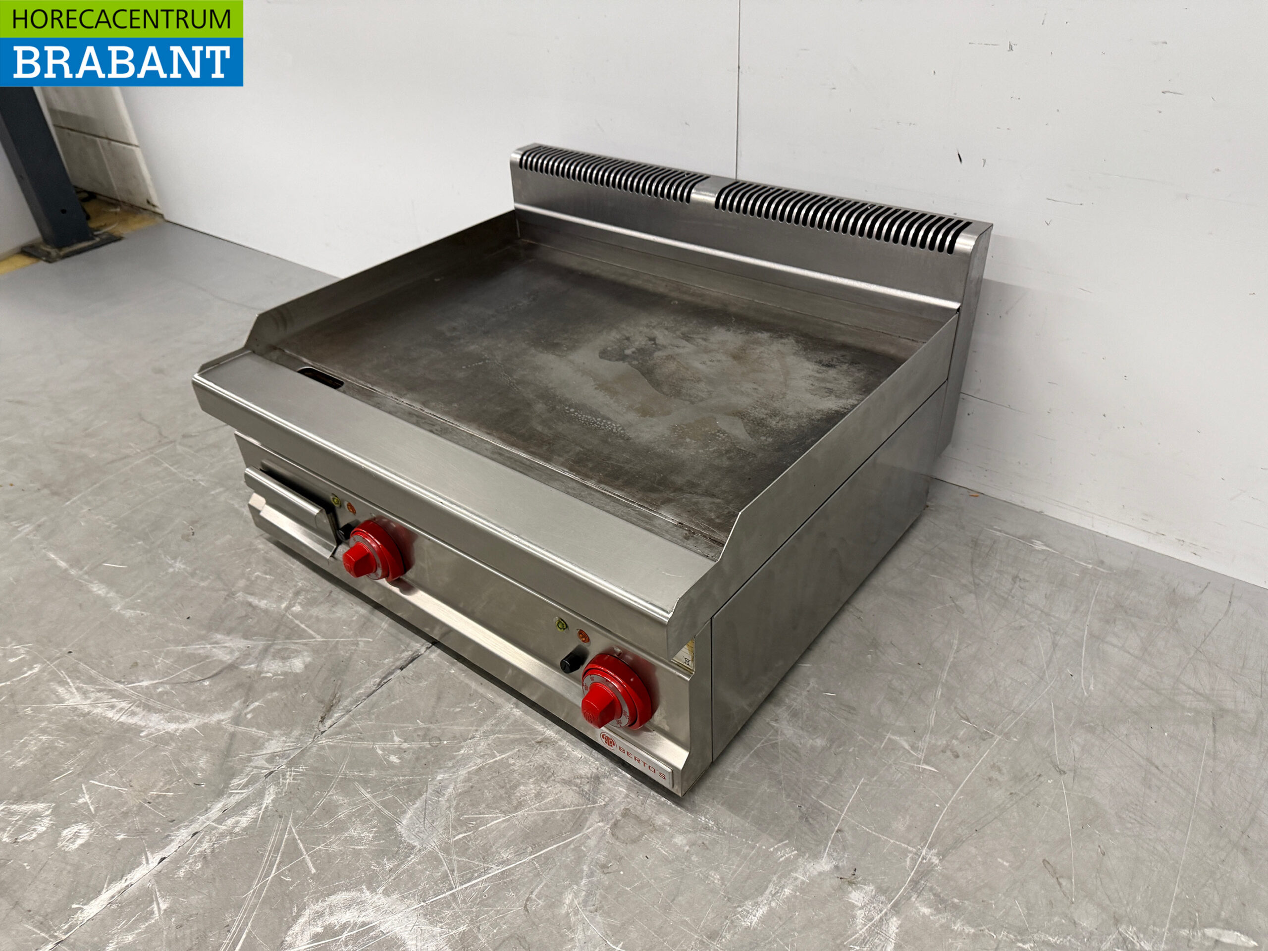 Plaque de cuisson lisse en acier inoxydable Berto's Plaque de gril 80 cm 400V Horeca – Image 2