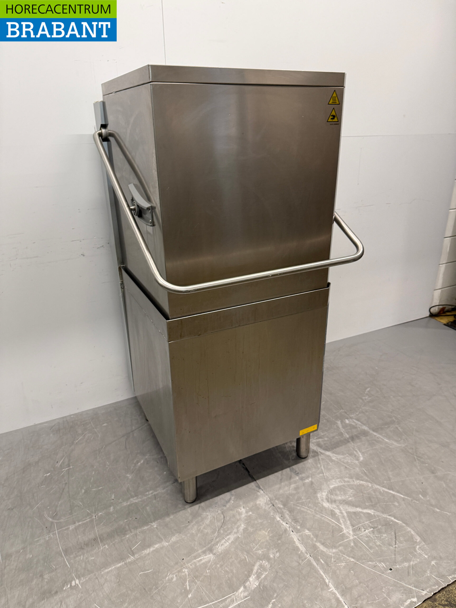 Lave-vaisselle à passage Zanussi HHT8 en acier inoxydable avec pompe de vidange 400V Horeca – Image 3