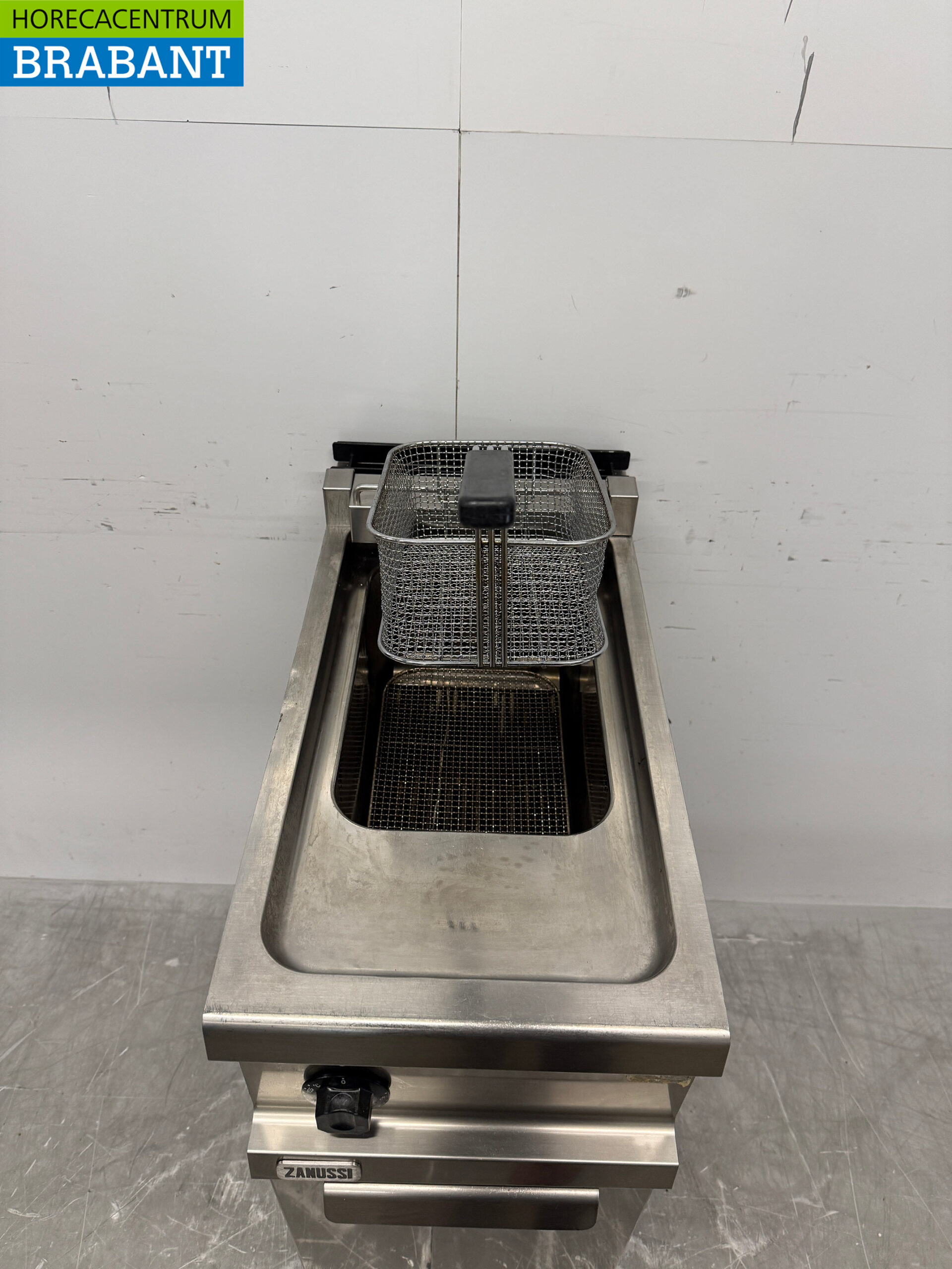 Friteuse Zanussi en acier inoxydable 14 litres 400V Horeca – Image 4