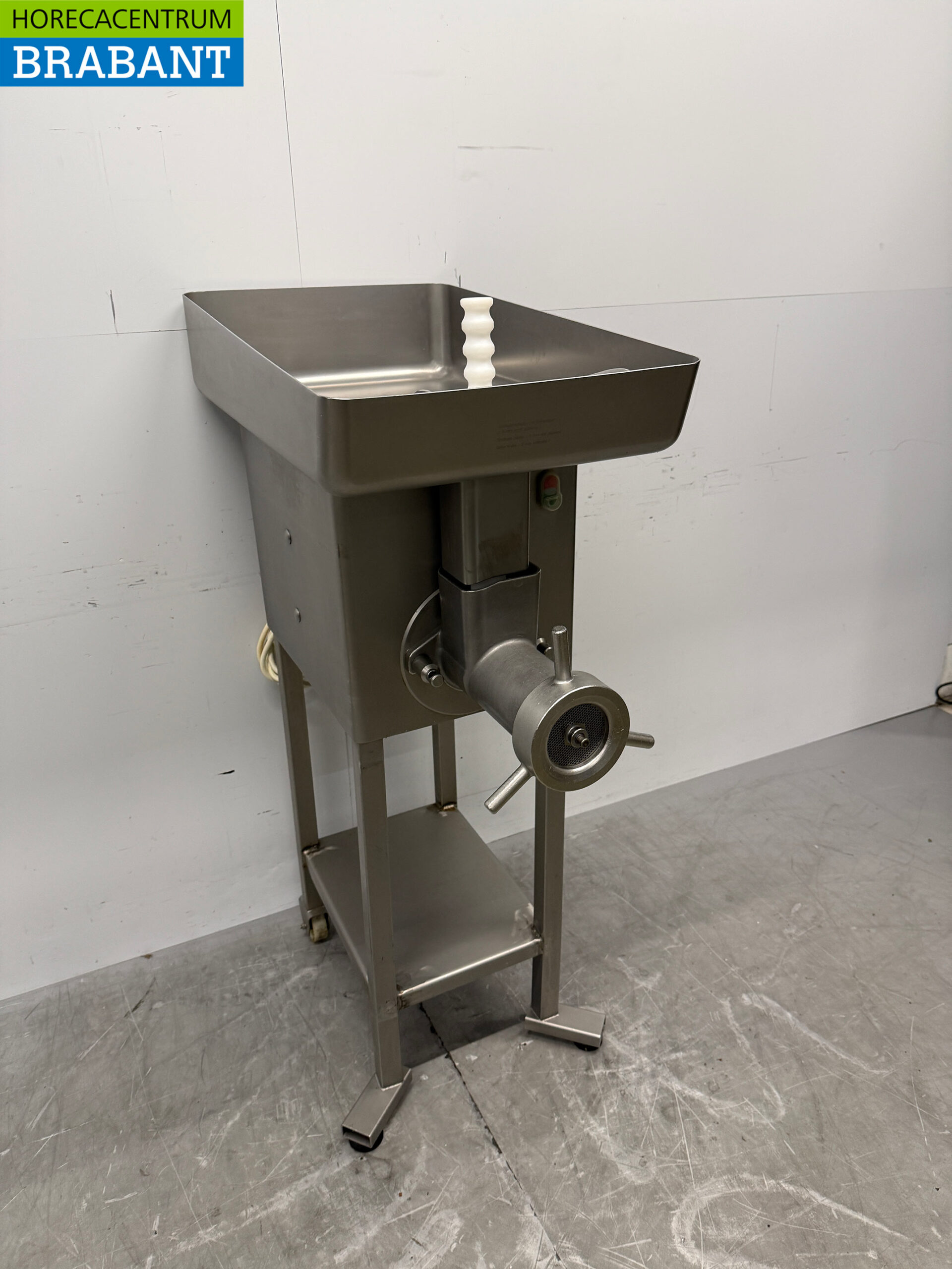 Acier inoxydable MADO Optimo 32 Hachoir à viande Hachoir à viande 400V Boucherie – Image 3