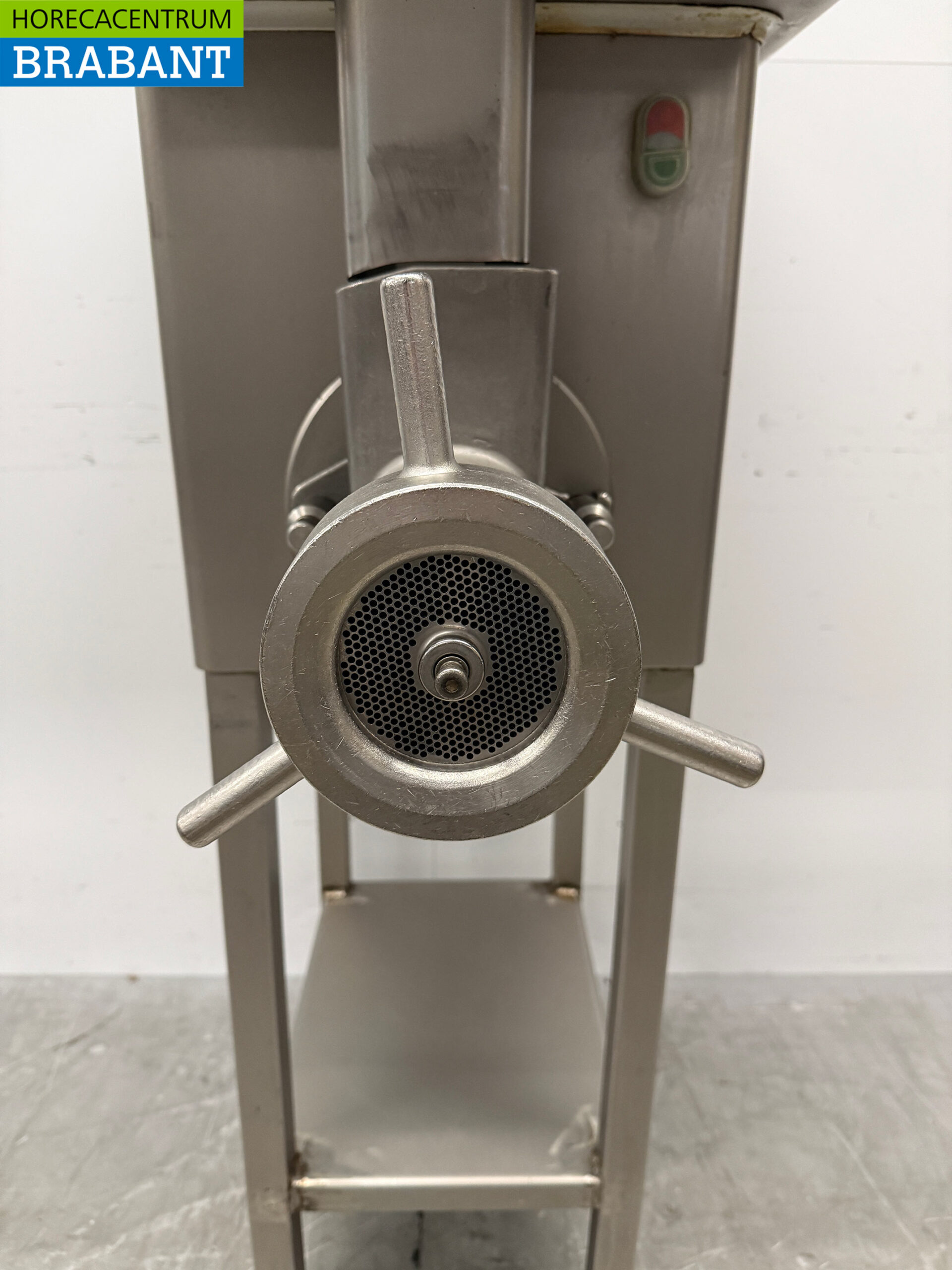 Acier inoxydable MADO Optimo 32 Hachoir à viande Hachoir à viande 400V Boucherie – Image 5