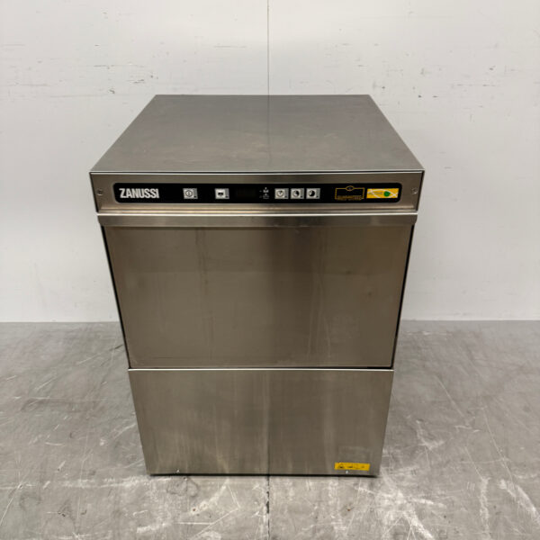 Lave-vaisselle Zanussi Zuca3 en acier inoxydable 400V Horeca