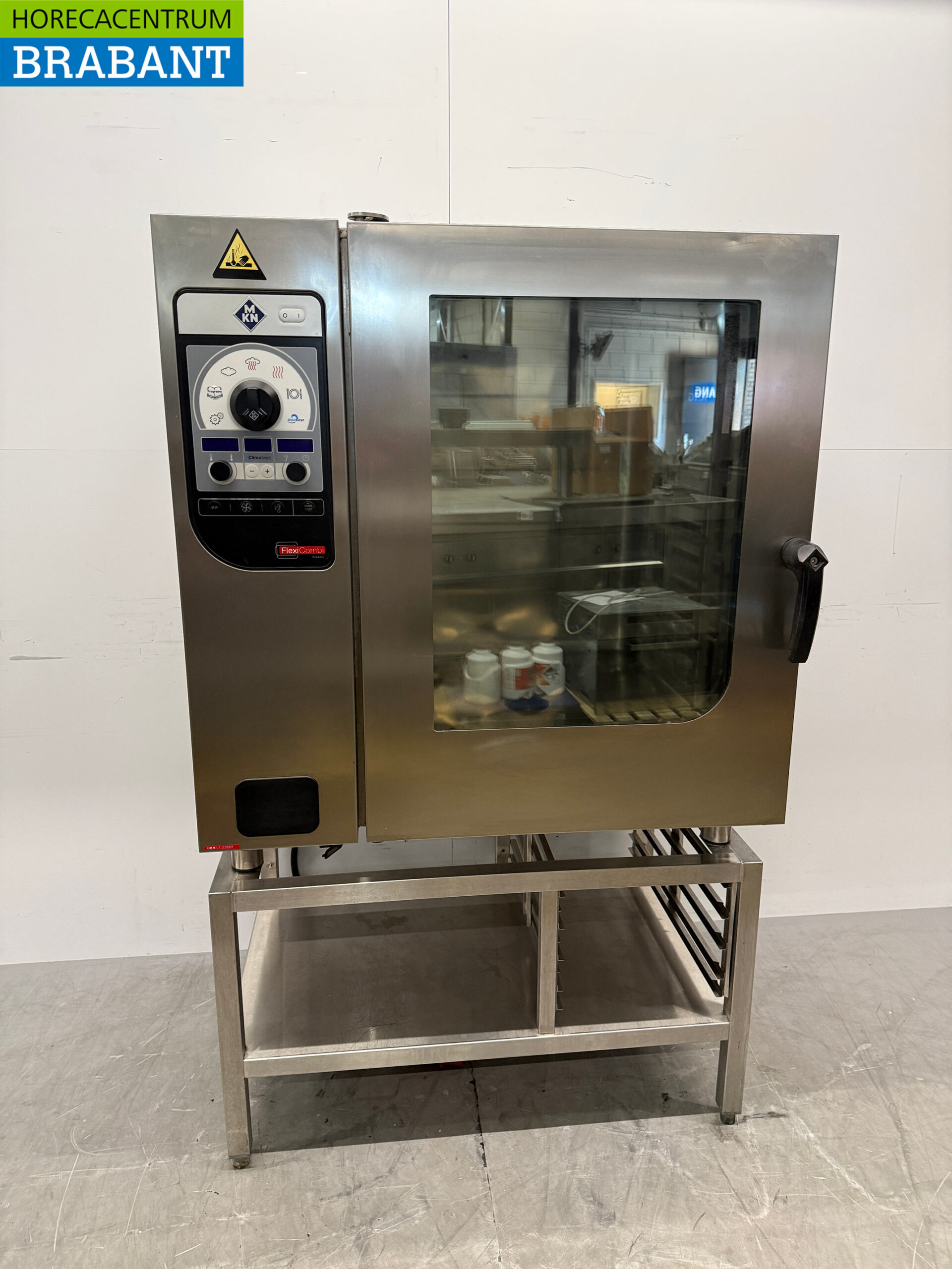 Acier inoxydable MKN Combisteamer avec chariot 10 x 1/1 GN 400V Horeca