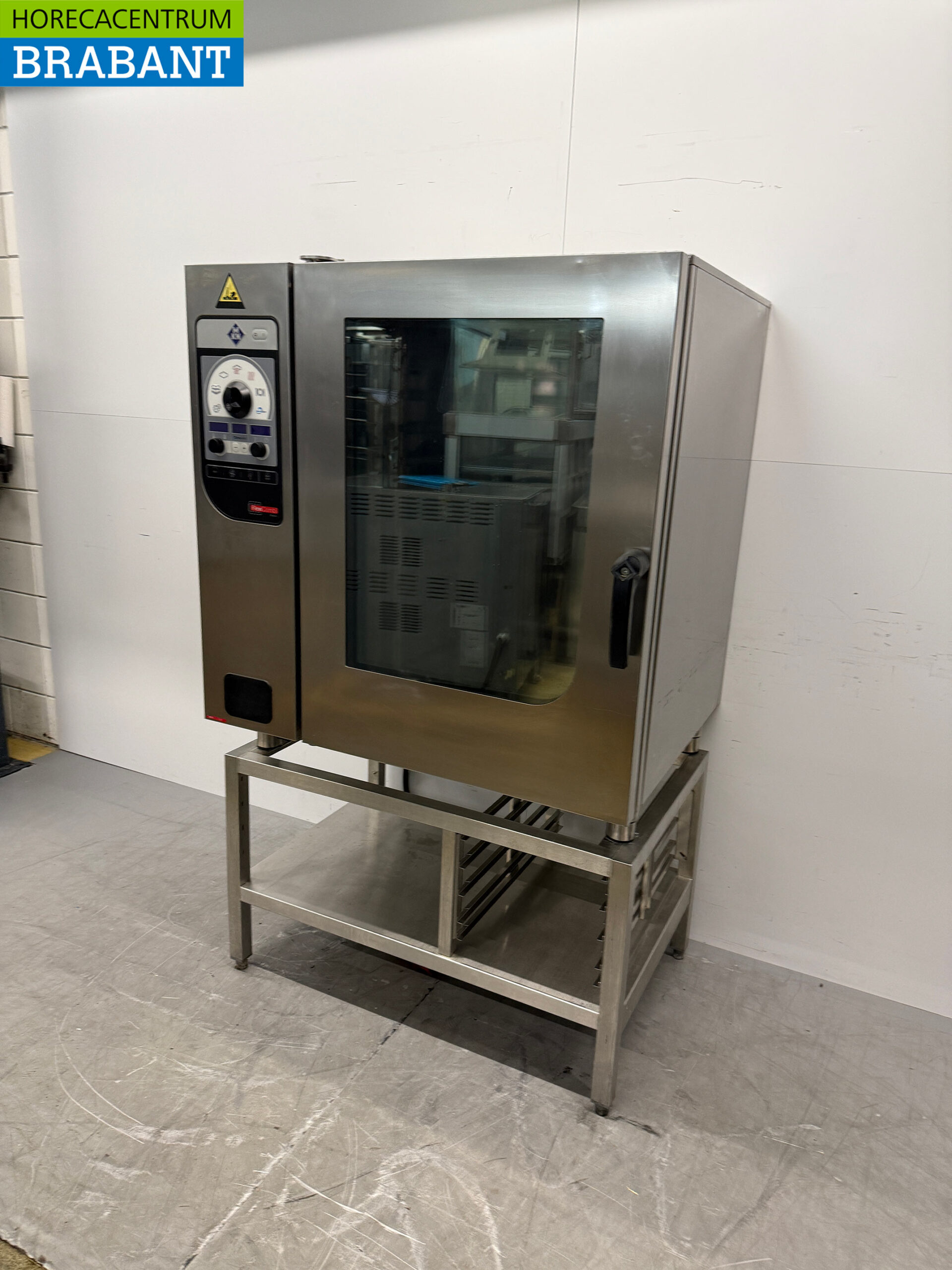 Acier inoxydable MKN Combisteamer avec chariot 10 x 1/1 GN 400V Horeca – Image 2