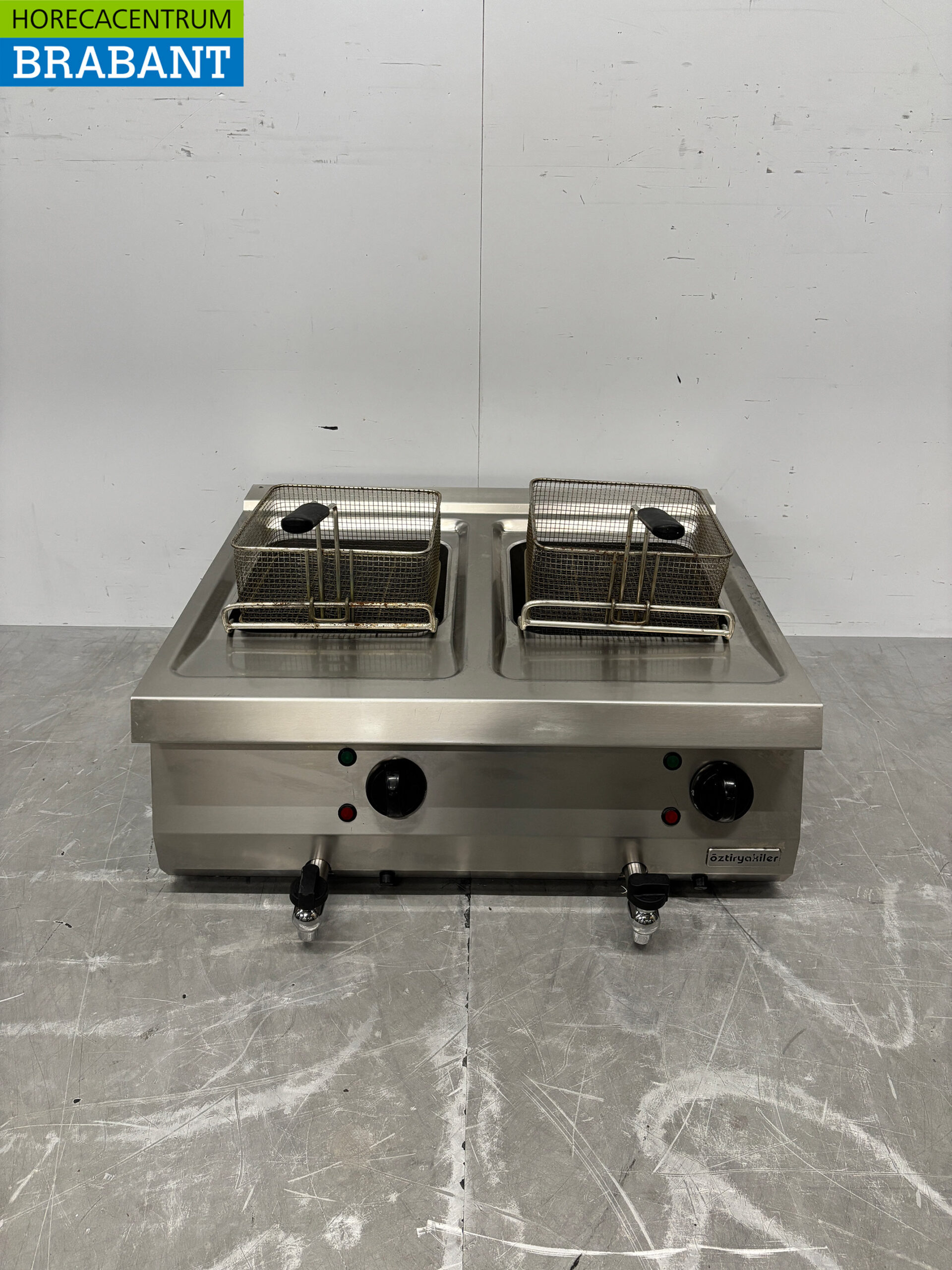 Friteuse double Oztiryakiler en acier inoxydable 2 x 12 litres 400V Horeca
