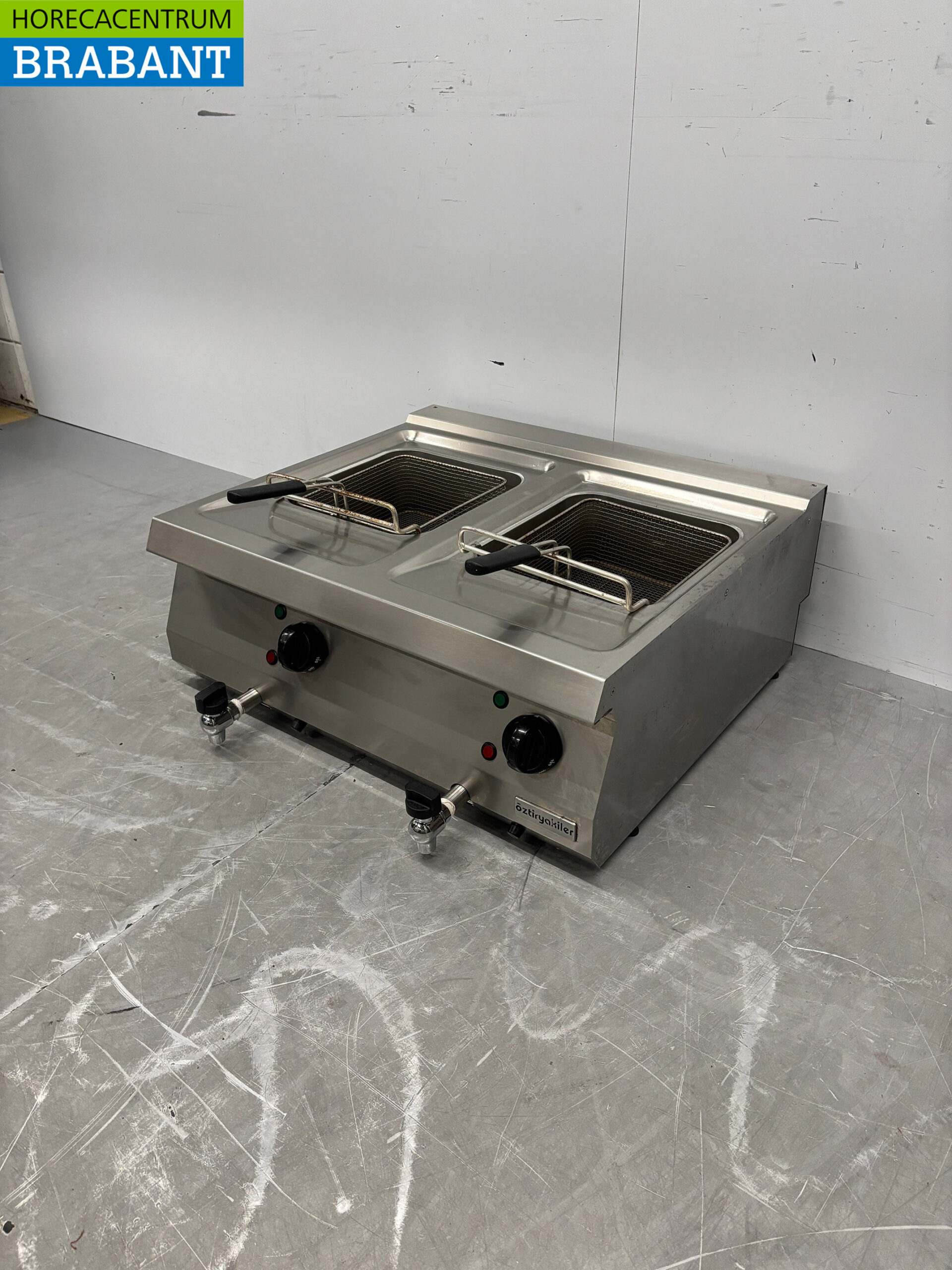Friteuse double Oztiryakiler en acier inoxydable 2 x 12 litres 400V Horeca – Image 2