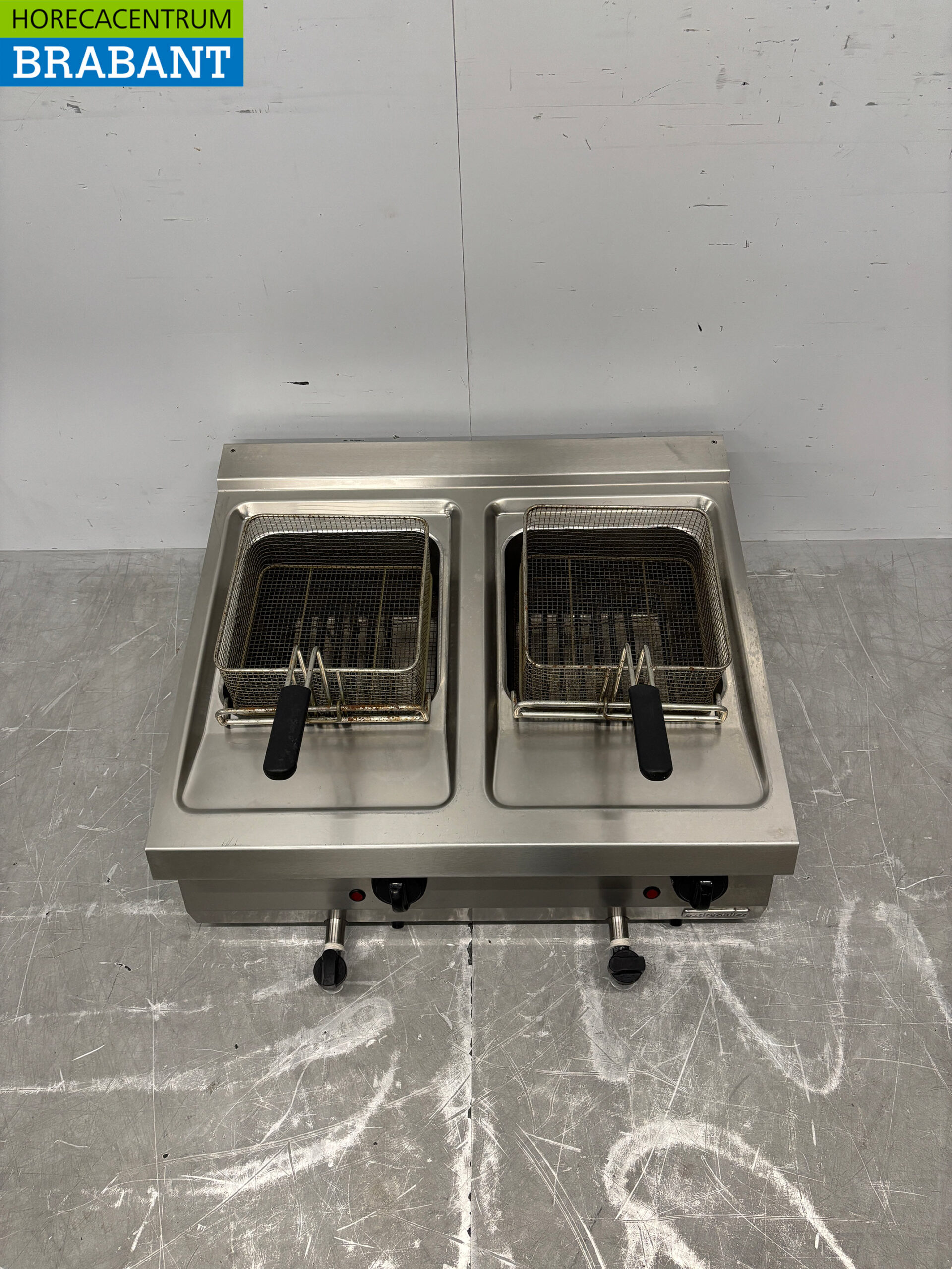 Friteuse double Oztiryakiler en acier inoxydable 2 x 12 litres 400V Horeca – Image 4