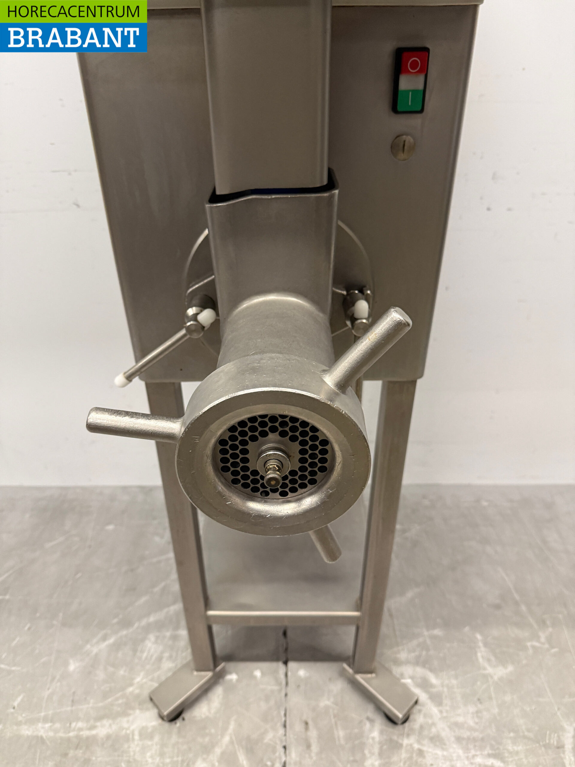 Acier inoxydable MADO Optimo 32 Hachoir à viande Hachoir à viande 400V Boucherie – Image 4