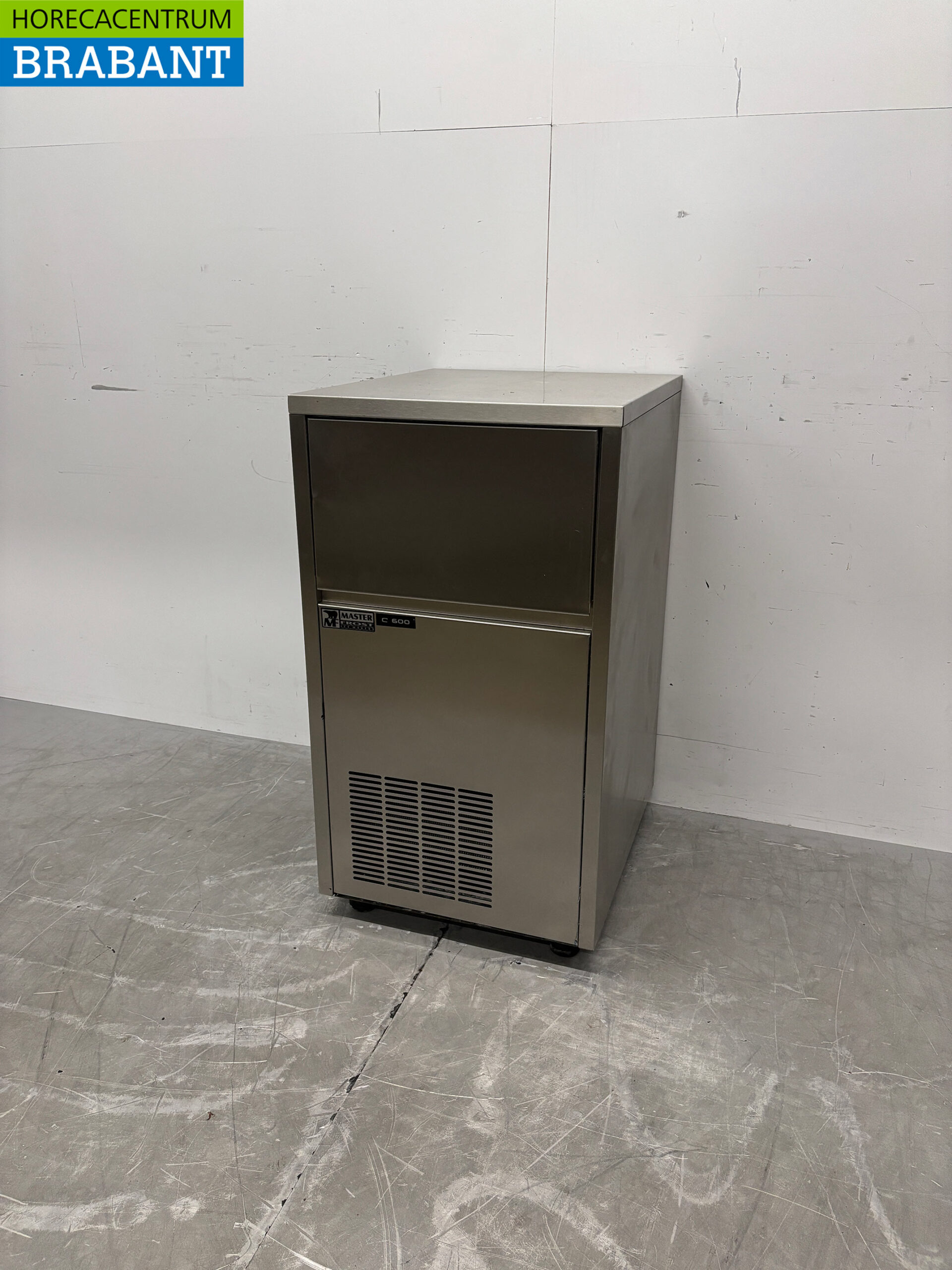 Machine à glaçons Masterfrost en acier inoxydable 60 kilos par jour 230V Horeca – Image 2