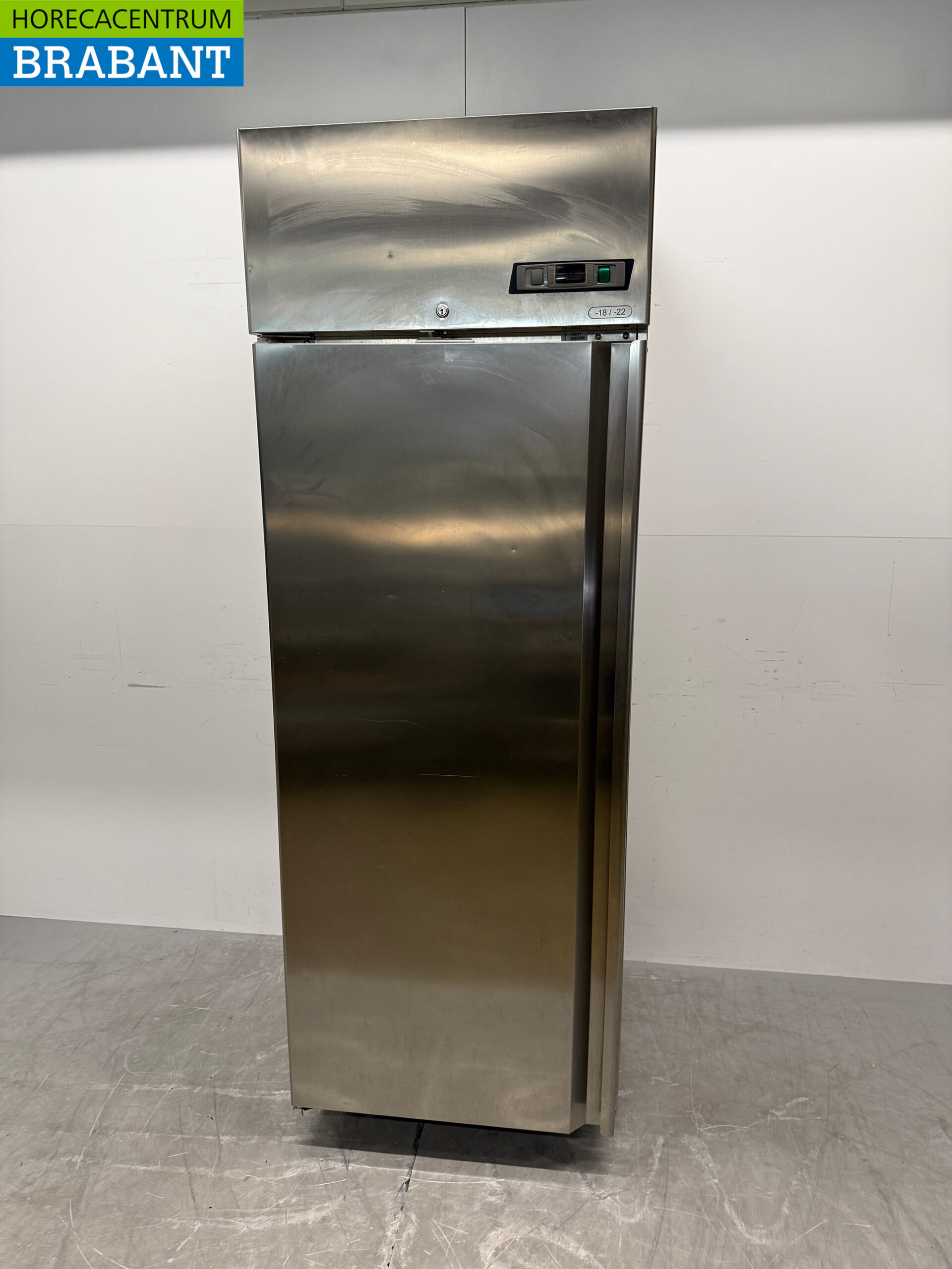 Congélateur mobile Eurotec en acier inoxydable Congélateur 600 litres 230V Horeca
