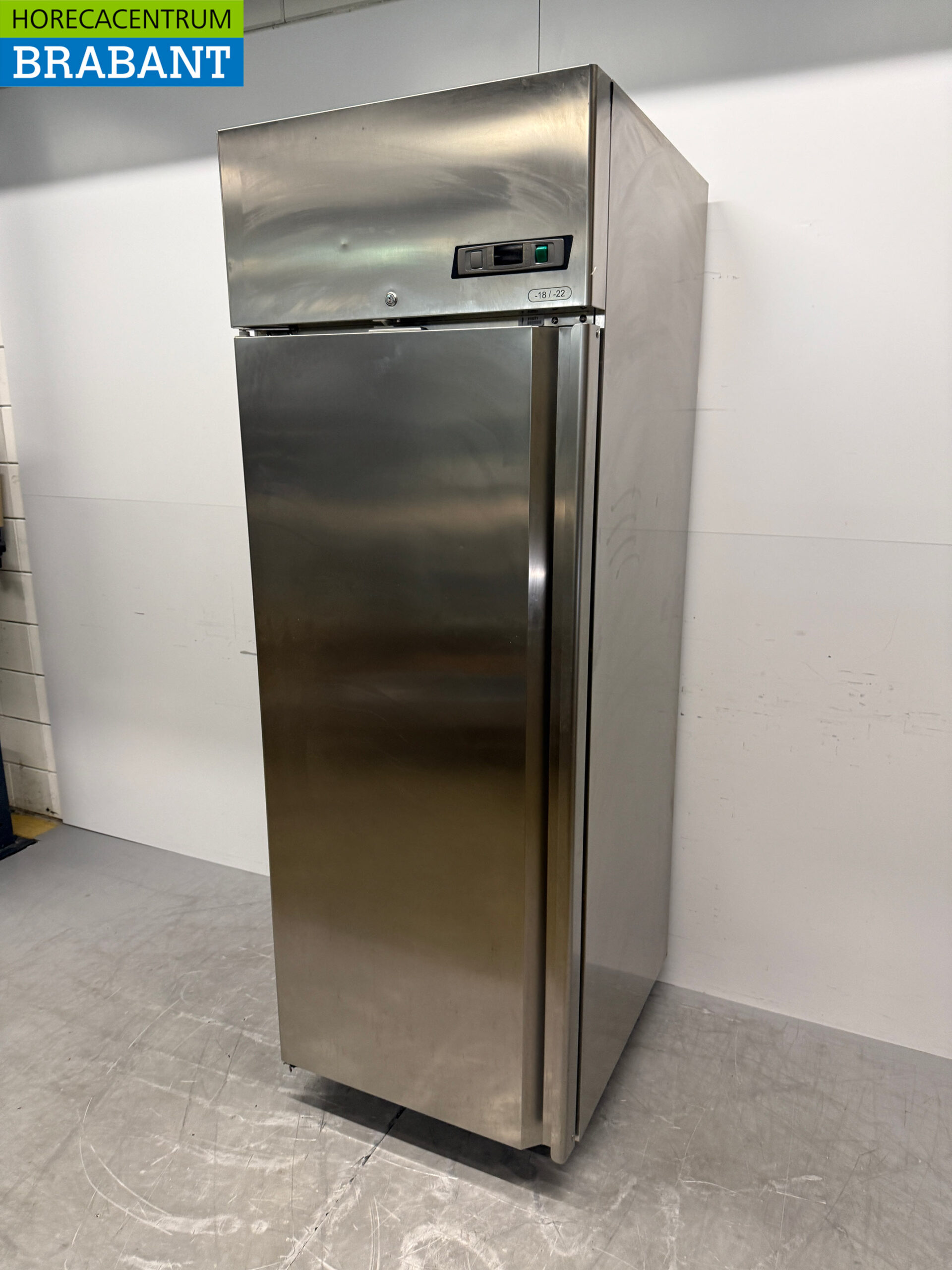 Congélateur mobile Eurotec en acier inoxydable Congélateur 600 litres 230V Horeca – Image 2