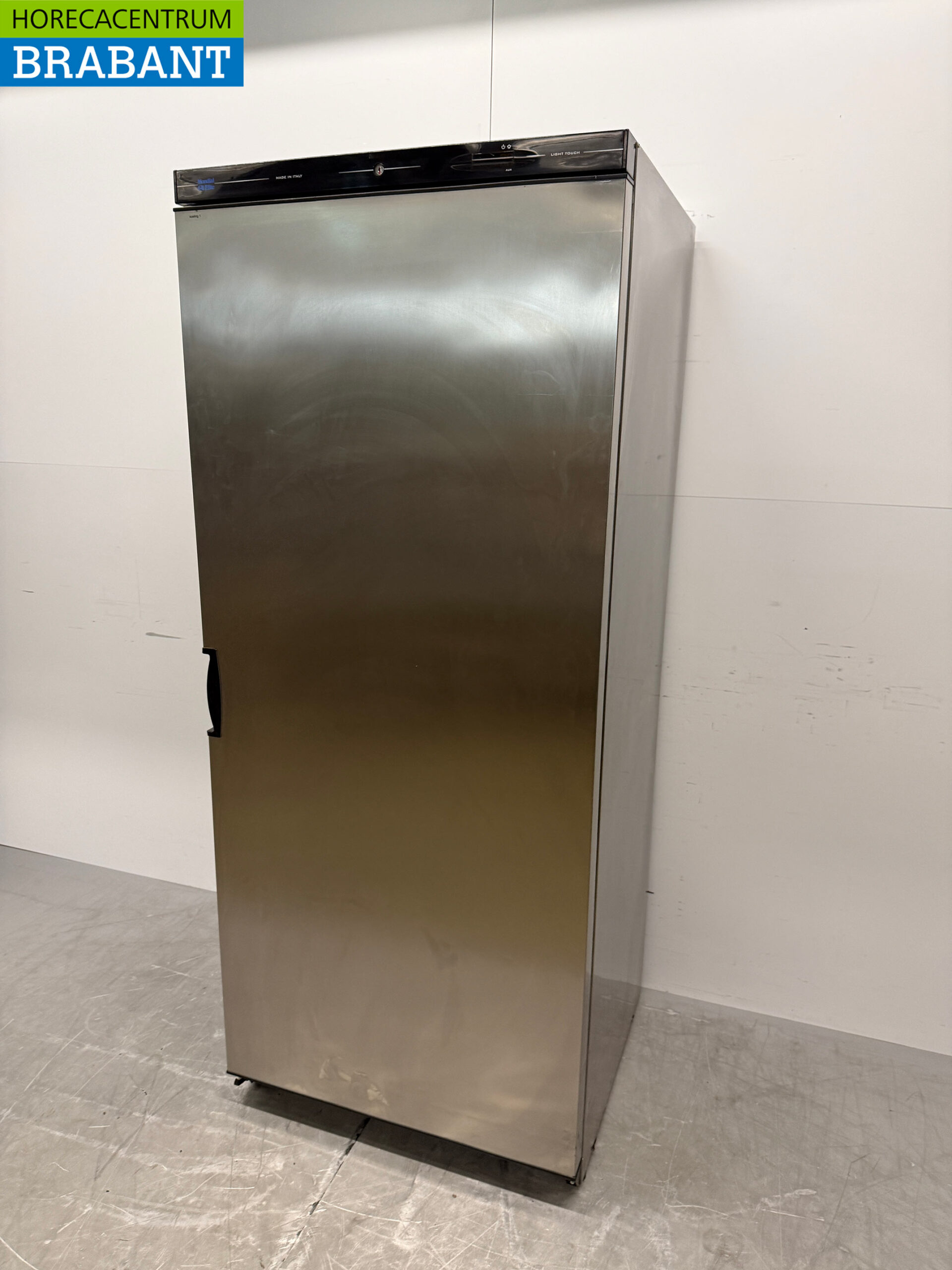 Réfrigérateur Mondial Elite en acier inoxydable 458 litres 230V Horeca – Image 2